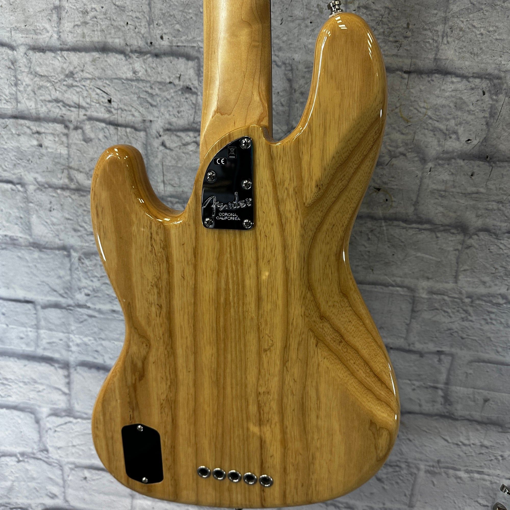 Fender American Elite V Ash 5 String Bass