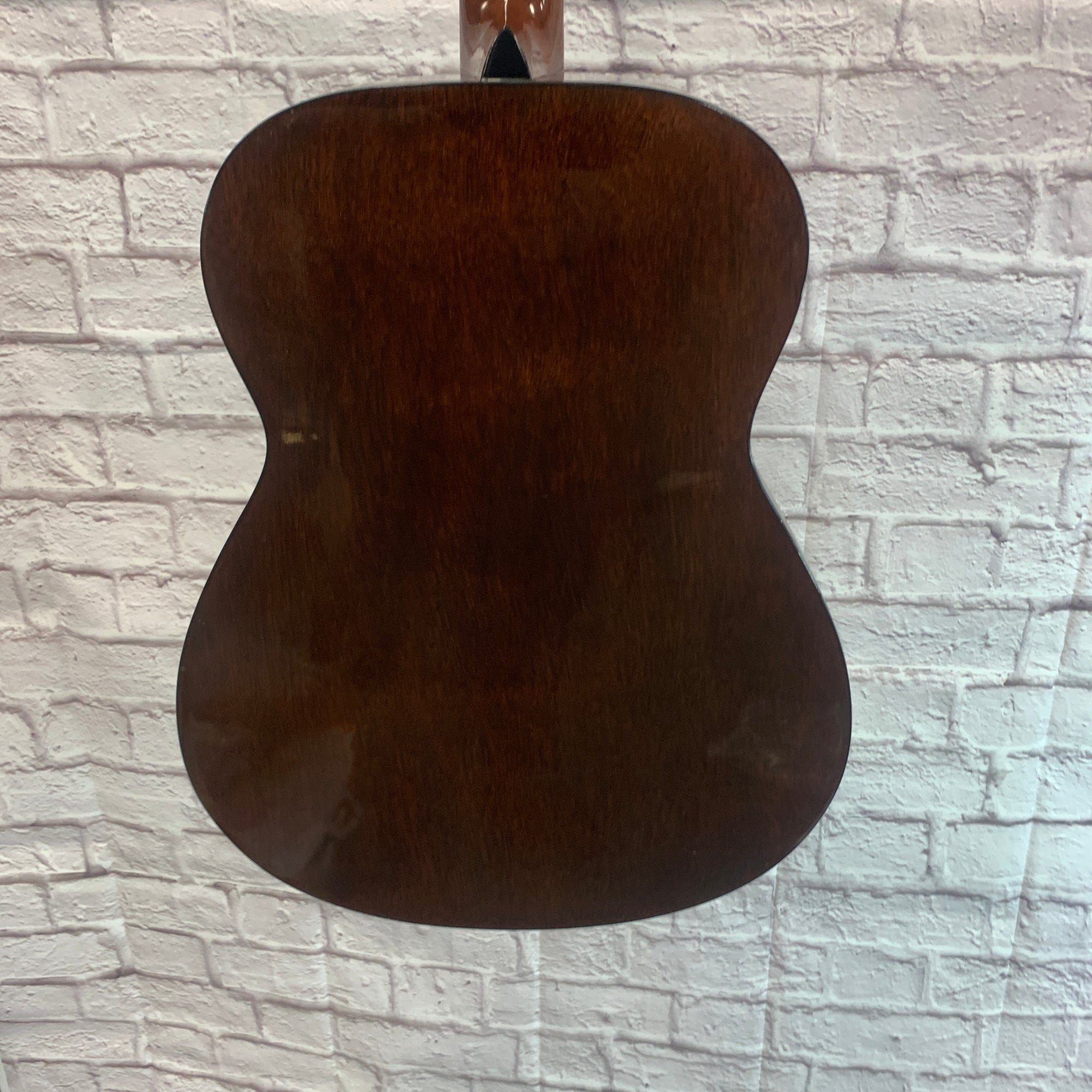 Montana M17-4 Acoustic Guitar - Natural
