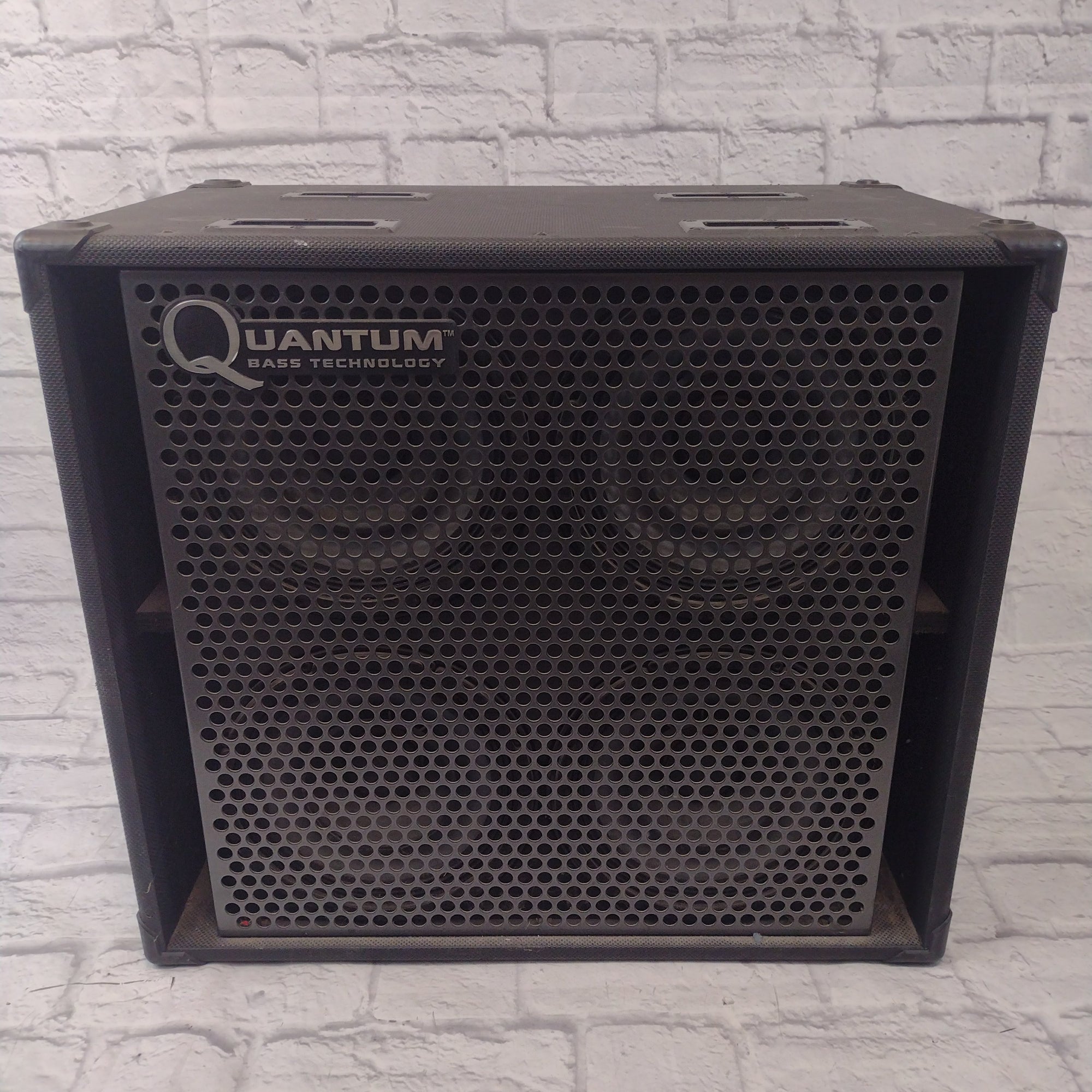 Hughes & Kettner QS410 Pro Quantum 4x10 Bass Cabinet