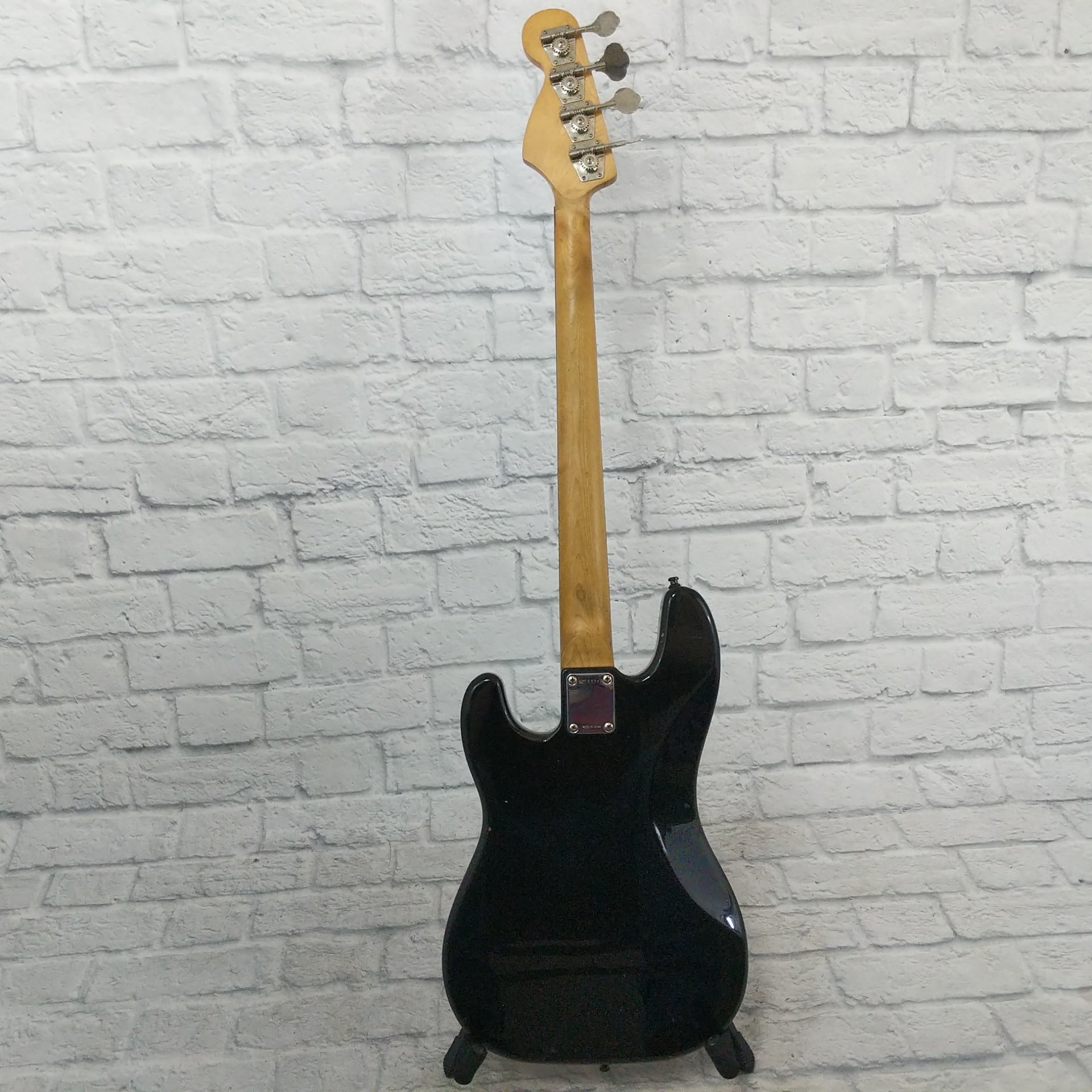 Unknown Black copy Pbass