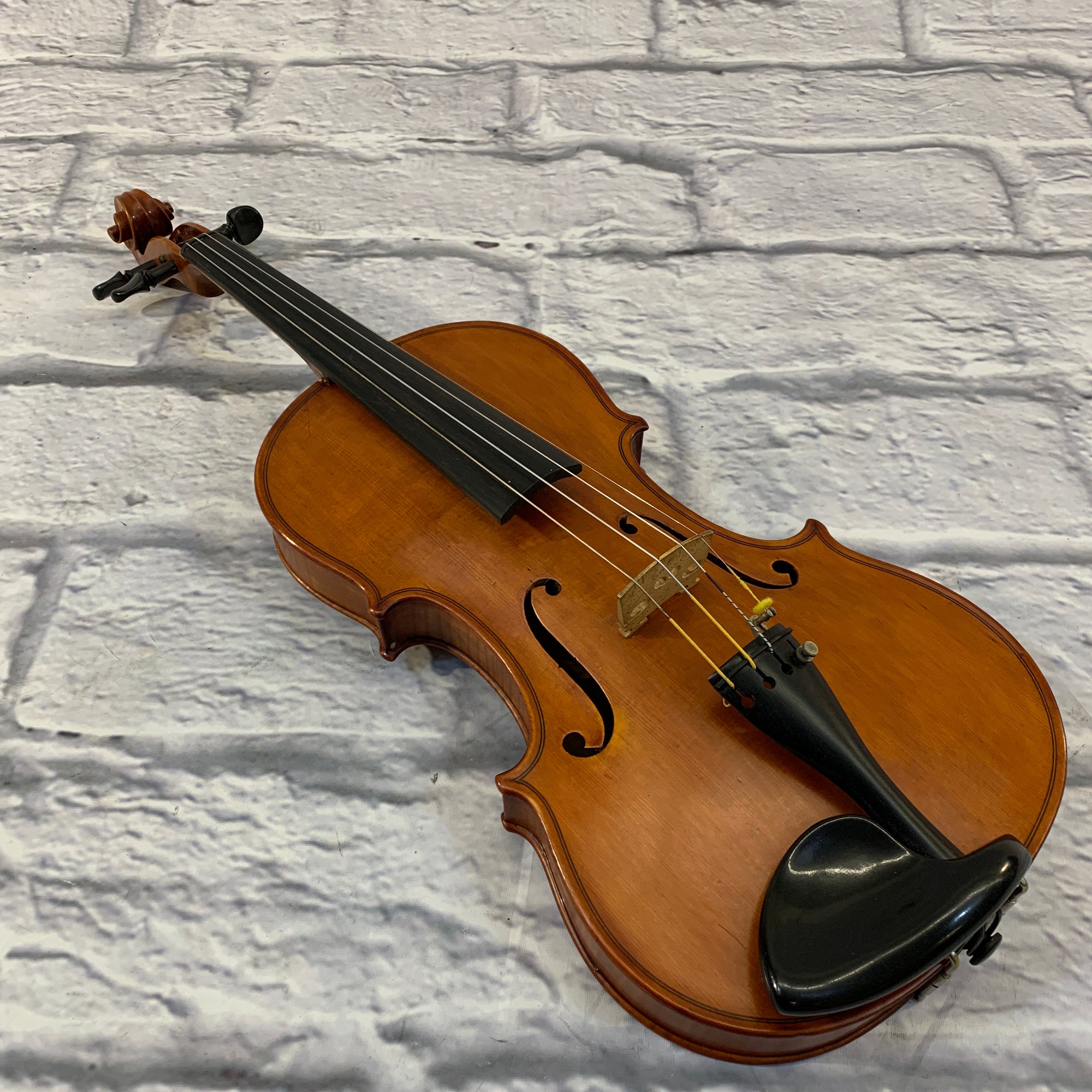 Carlo Testore me fecit Cremona del Anno Violin w/ Case