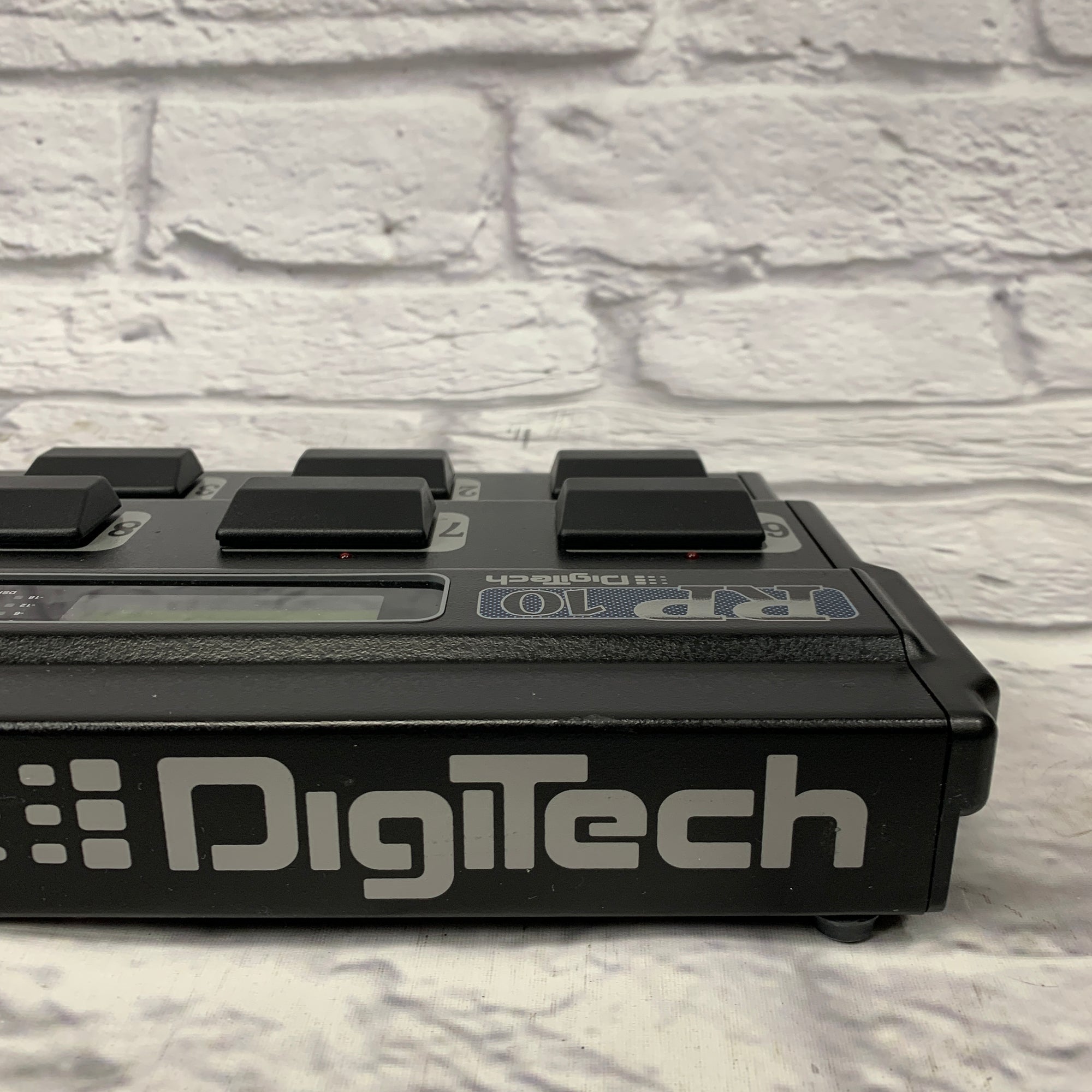 Digitech RP10 MultiEffects Processor Evolution Music