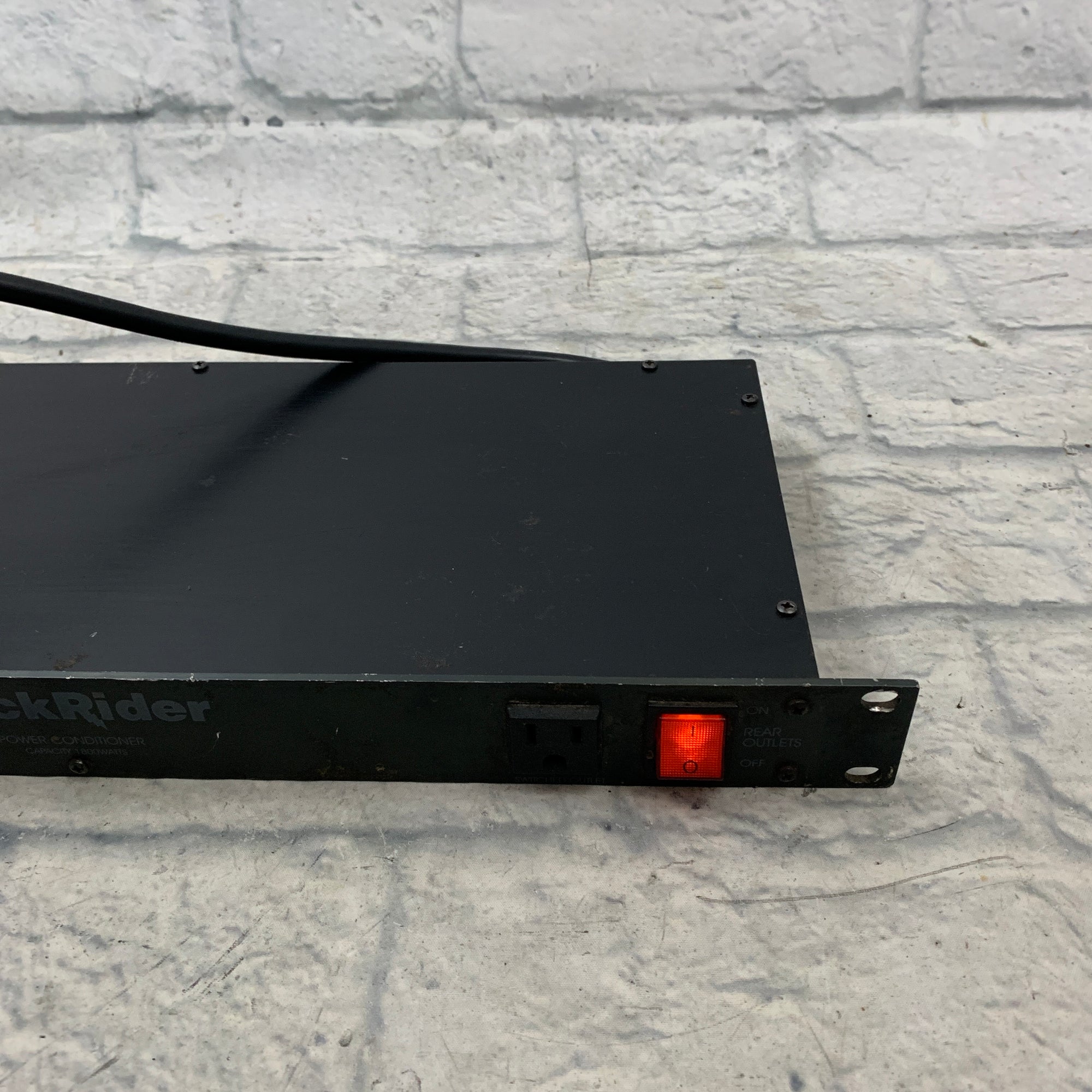 Furman RackRider RR-15NL Power Conditioner