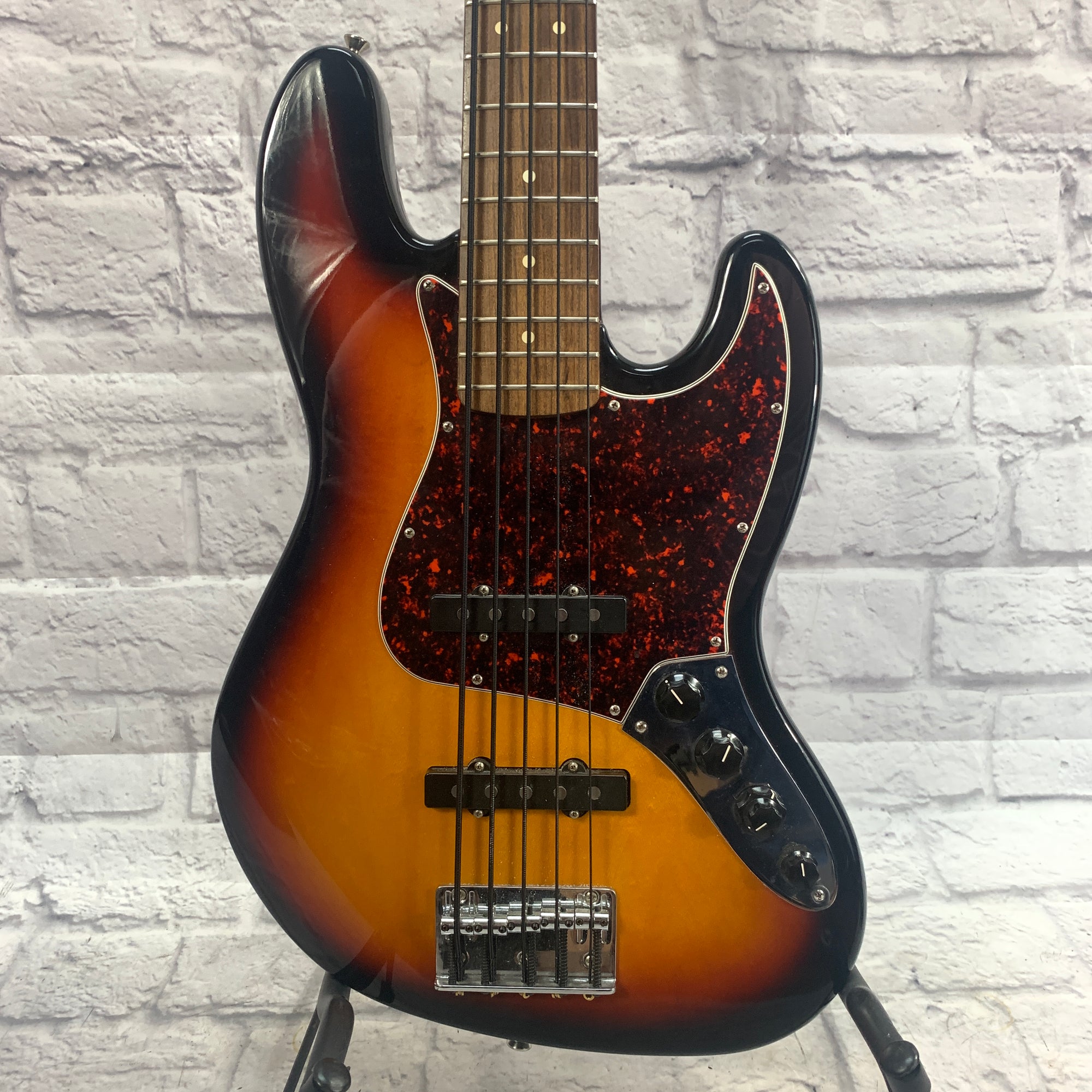 Fender Active 5 String Deluxe Series Jazz Bass MIM