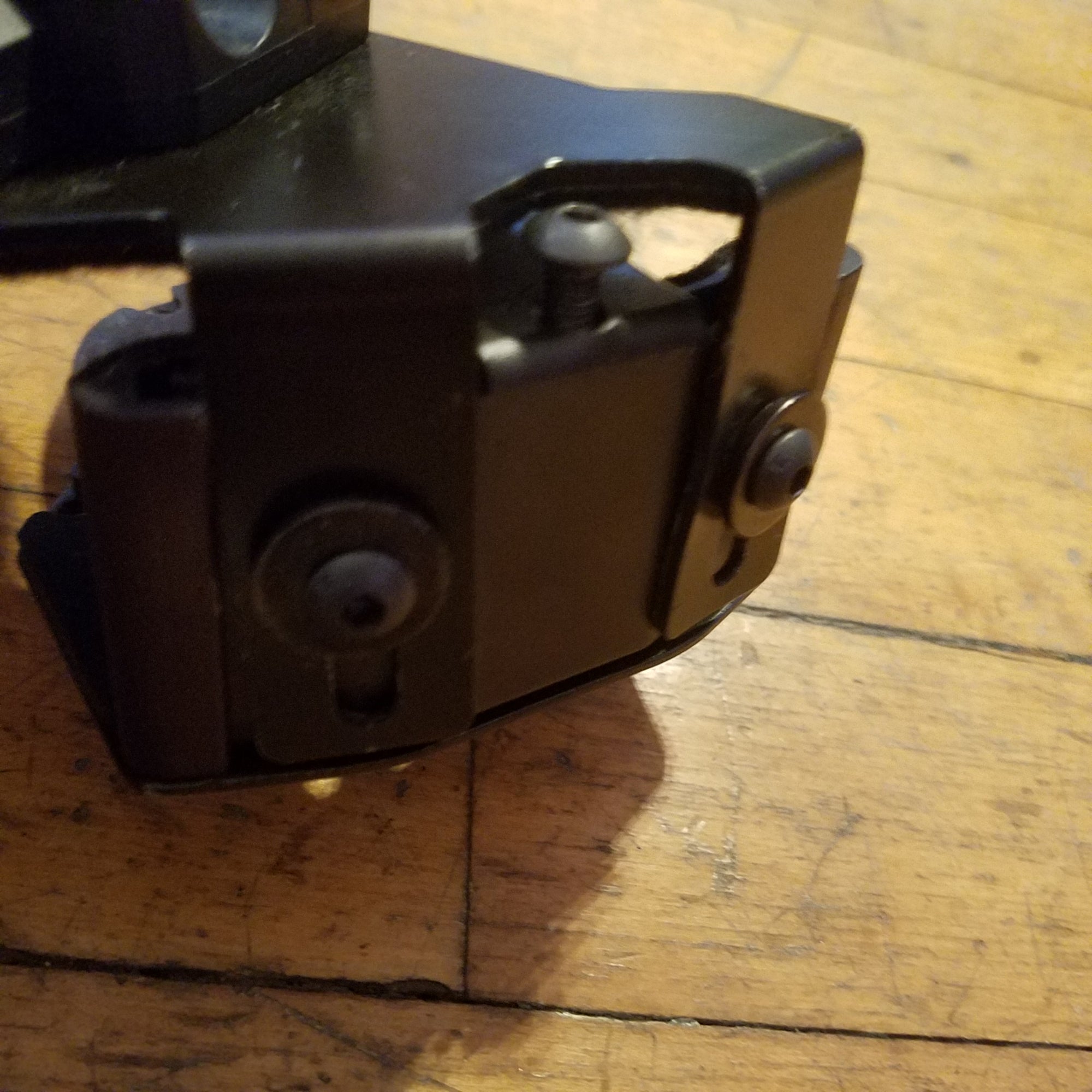 Roland GK-3B Divided Bass Pickup with Mount