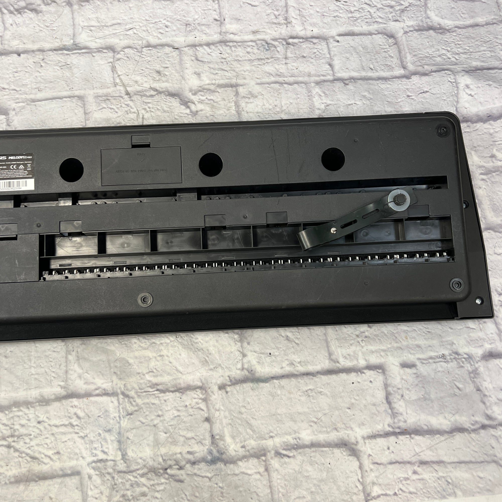 Alesis Melody 61 61-Key Electronic Keyboard