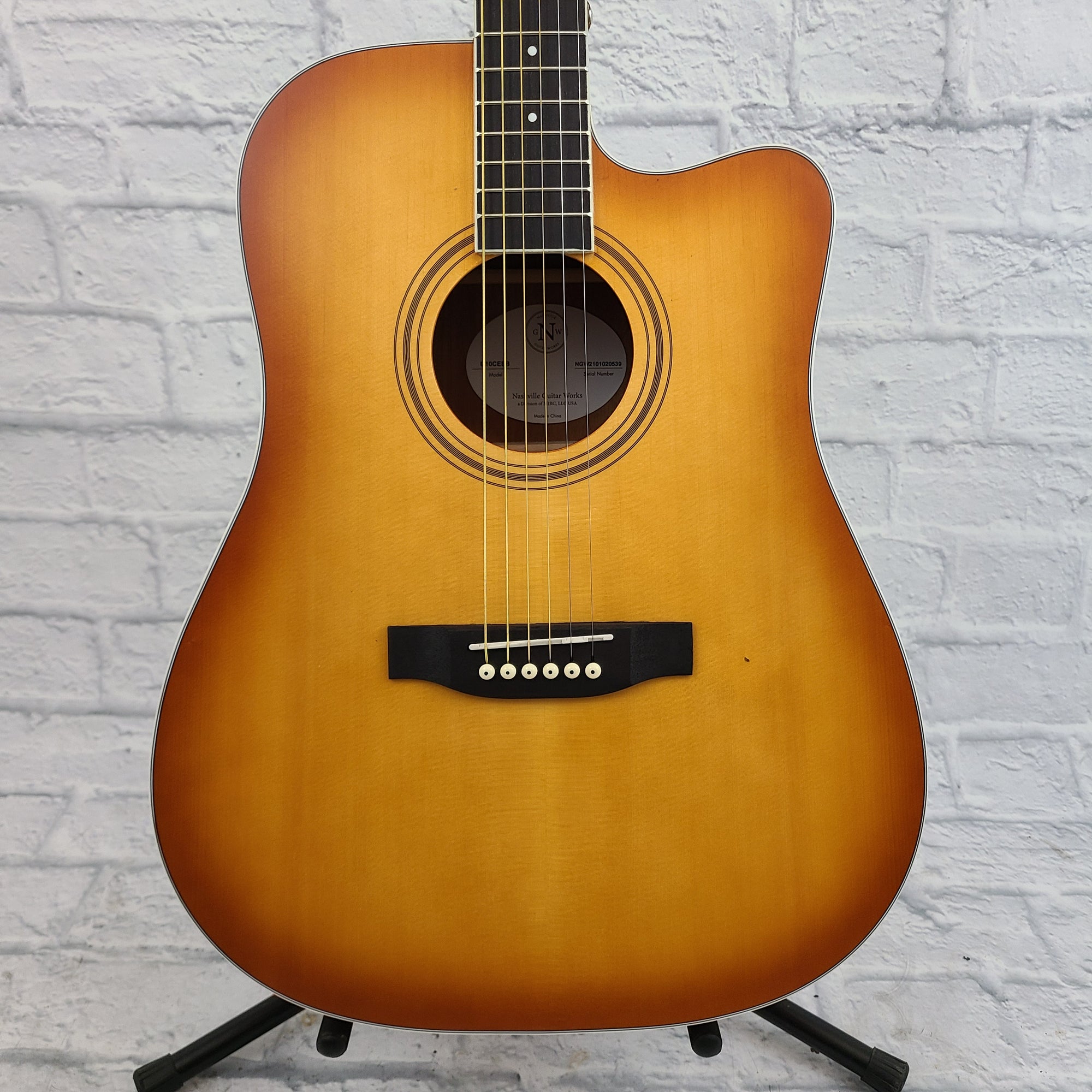 Nashville Guitar Works D10CEEB Dreadnought Cutaway Acoustic Electric Guitar - Edgeburst