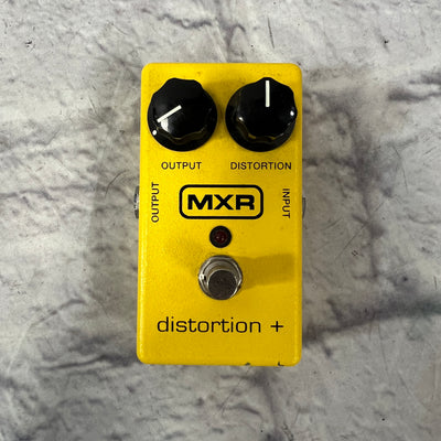 MXR Distortion + Pedal