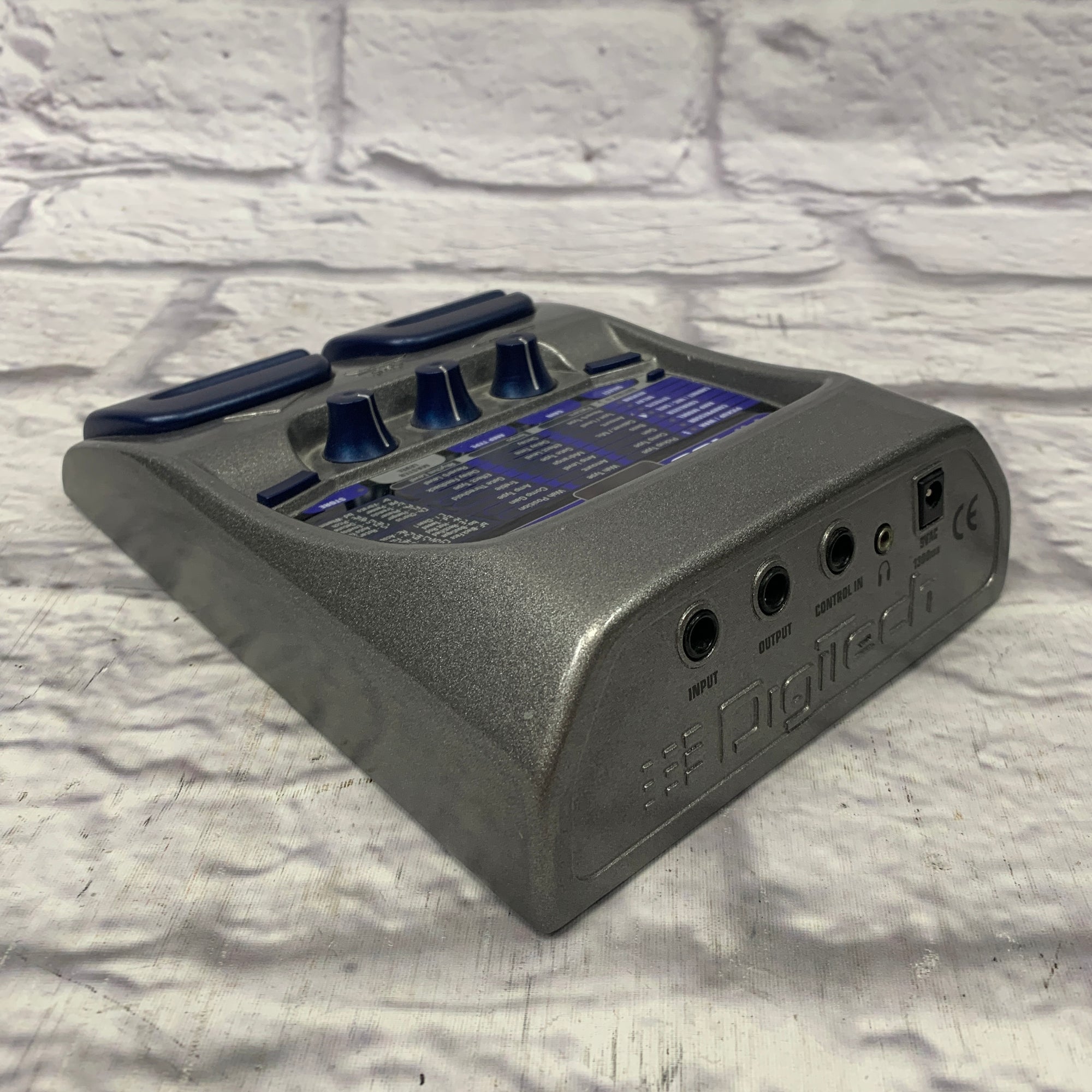 Digitech RP100 Modeling Guitar Processor - Evolution Music