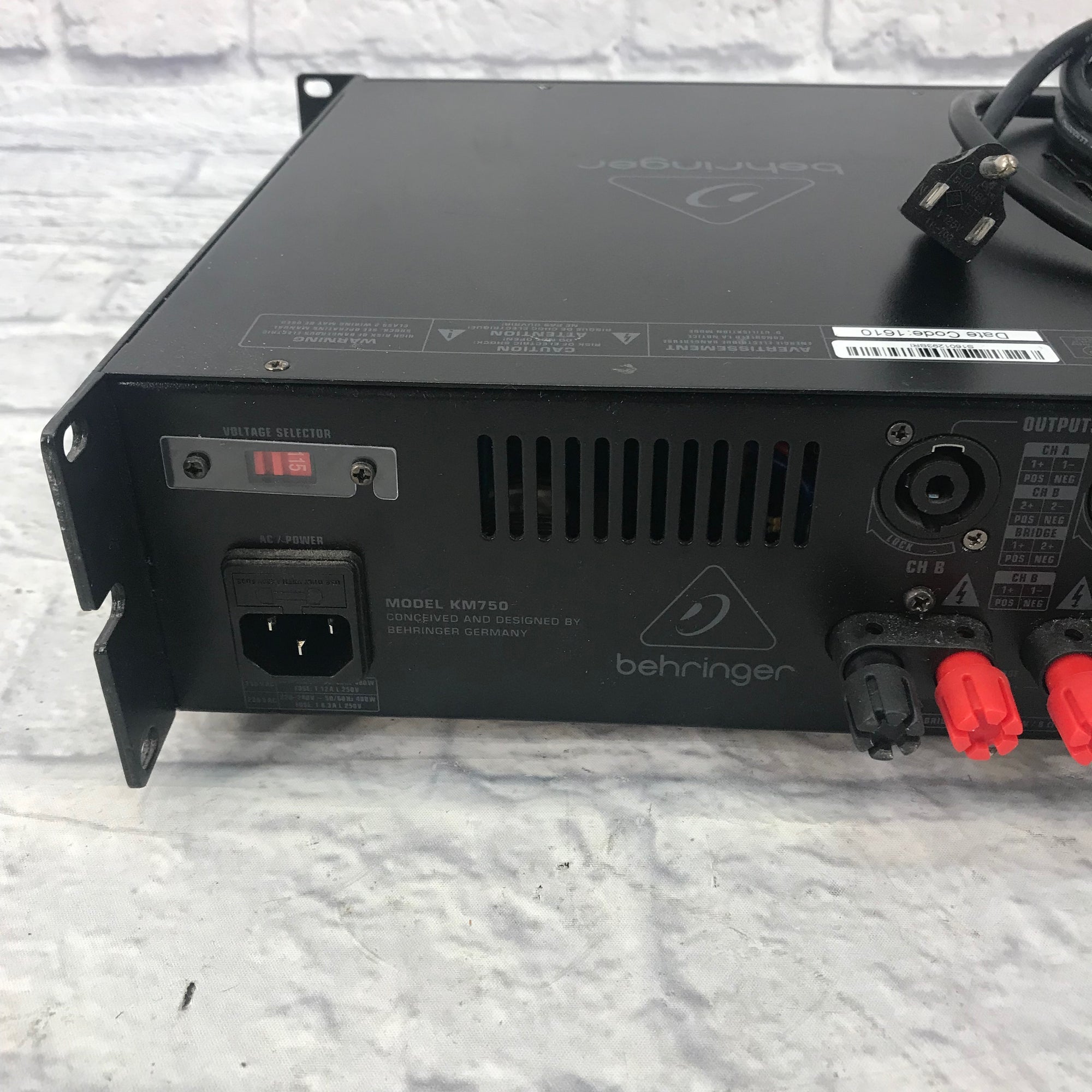 Beheringer KM750 Power Amp - Evolution Music