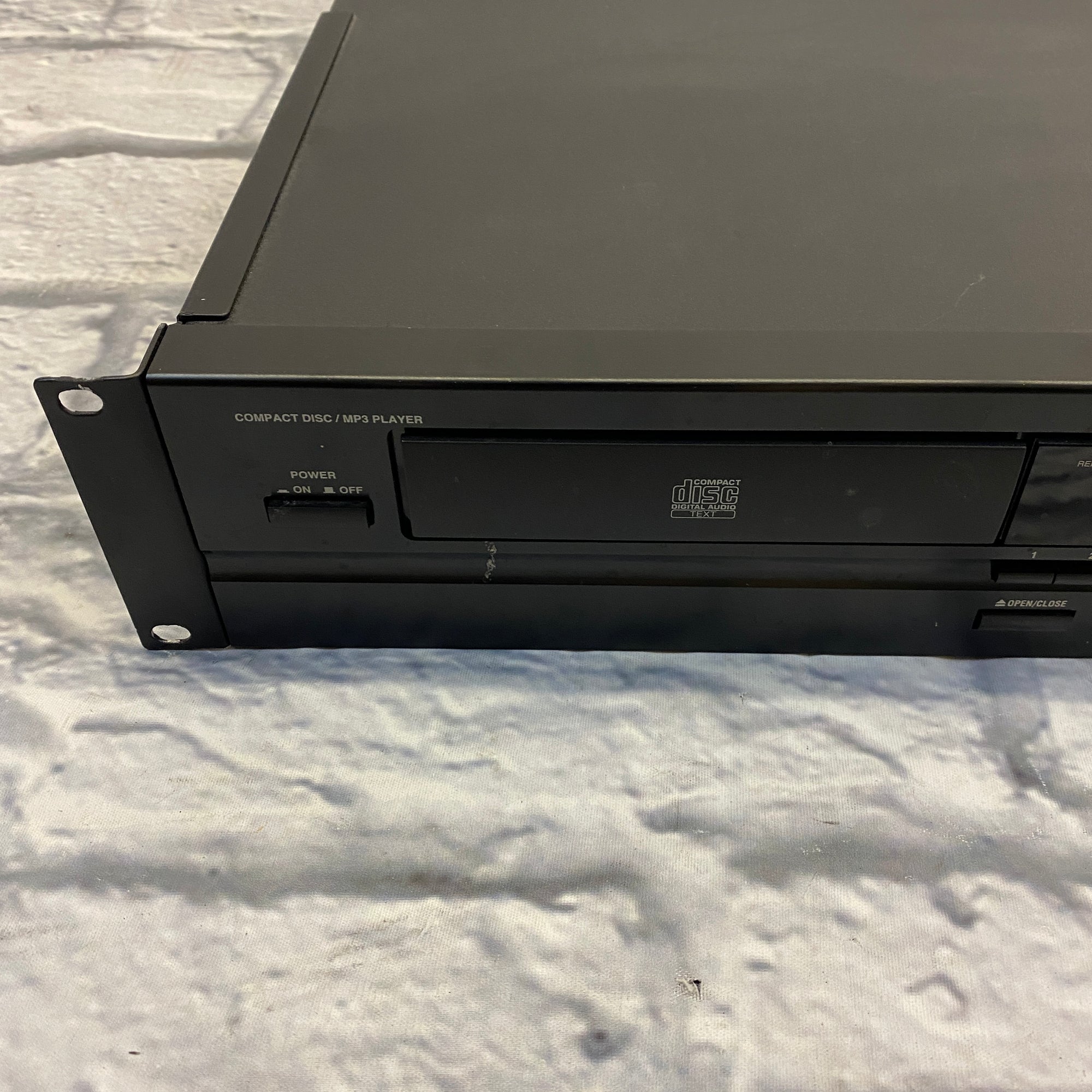 Dennon DN-C615 Rack CD/MP3 Player
