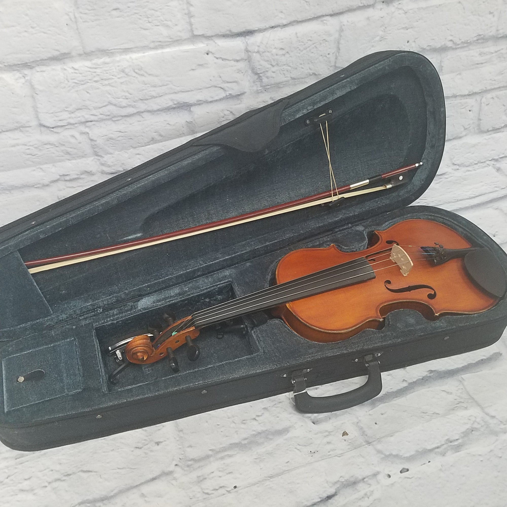 Recital REV-1 4/4 Violin
