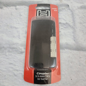 Hosa Technology Coupler - 3.5mm TRS to Same