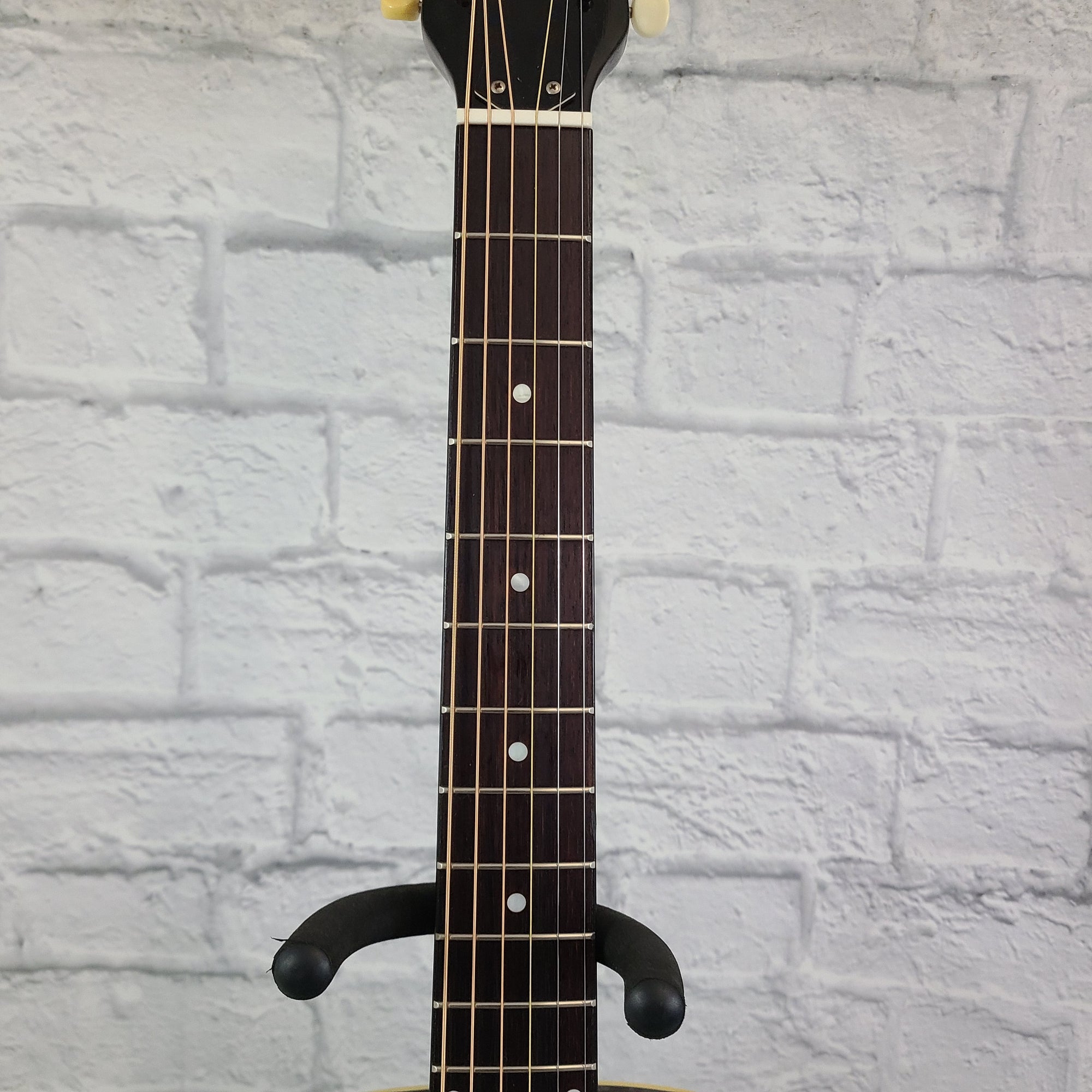 Carlo Robelli J-220 VS Acoustic Guitar