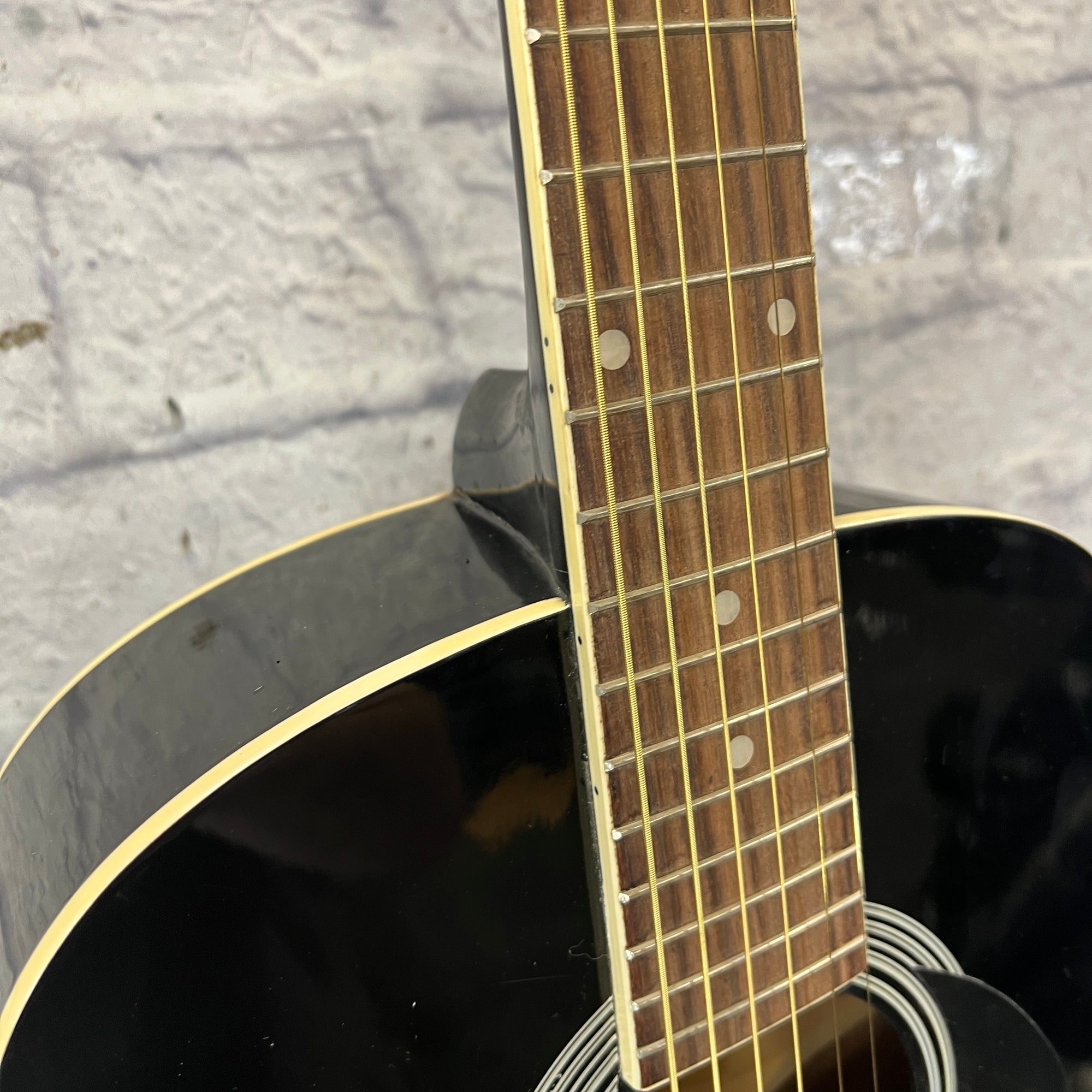 Maestro Acoustic Guitar