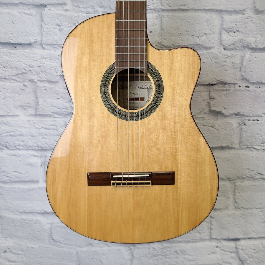 Alvarez CC7CE Classical Acoustic-Electric Guitar