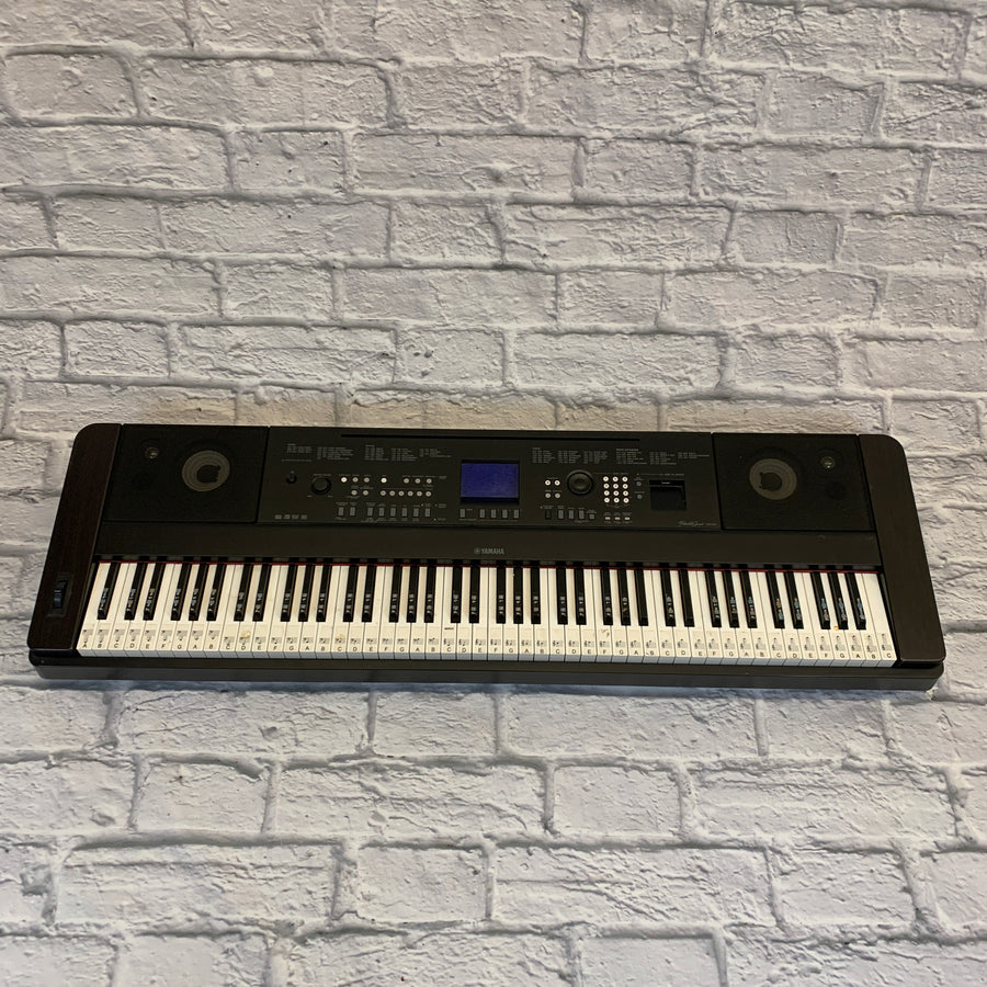 Yamaha DGX-650 88 Key Graded Hammer Action Digital Piano