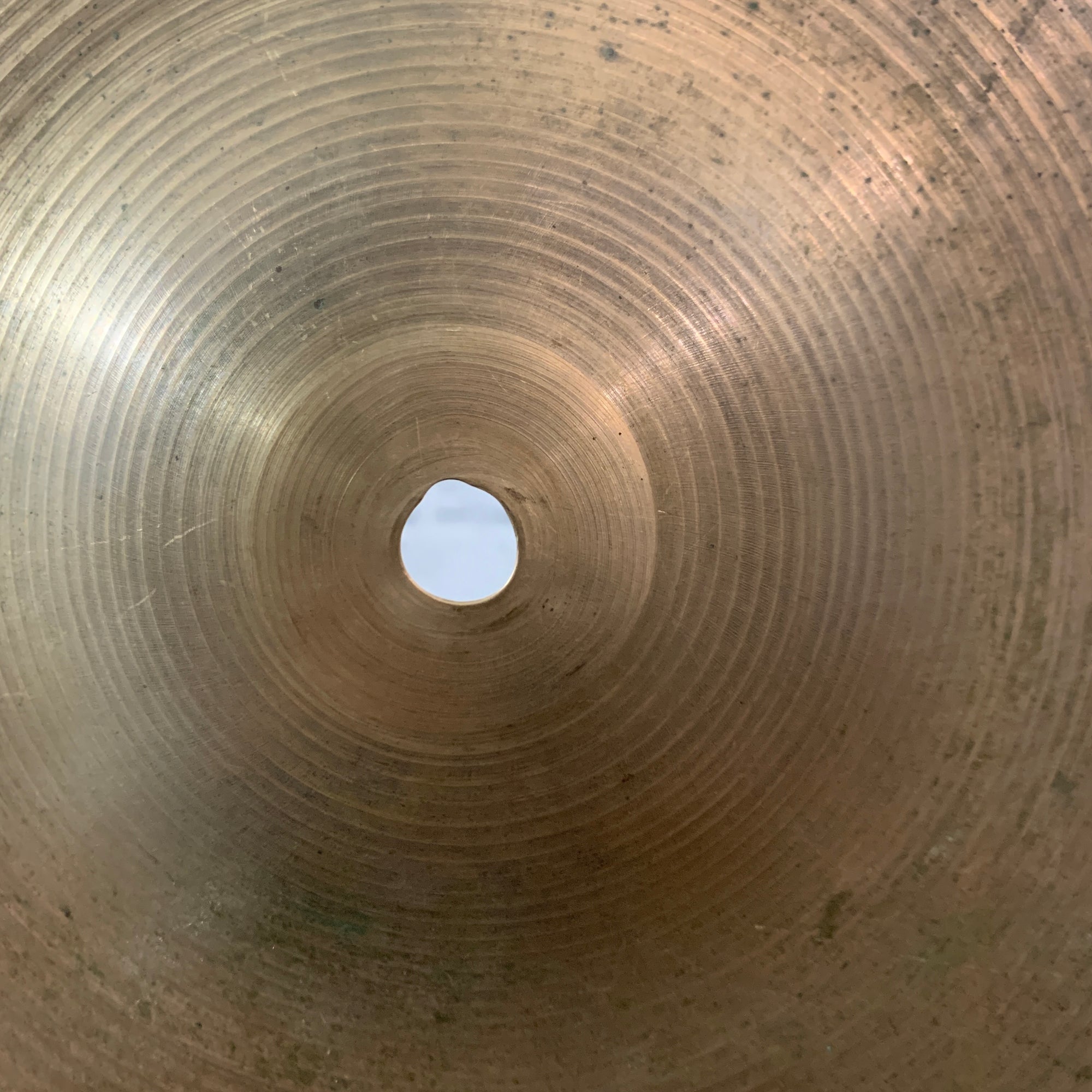 Zildjian 18" Crash Cymbal CRACK AS IS 1350g