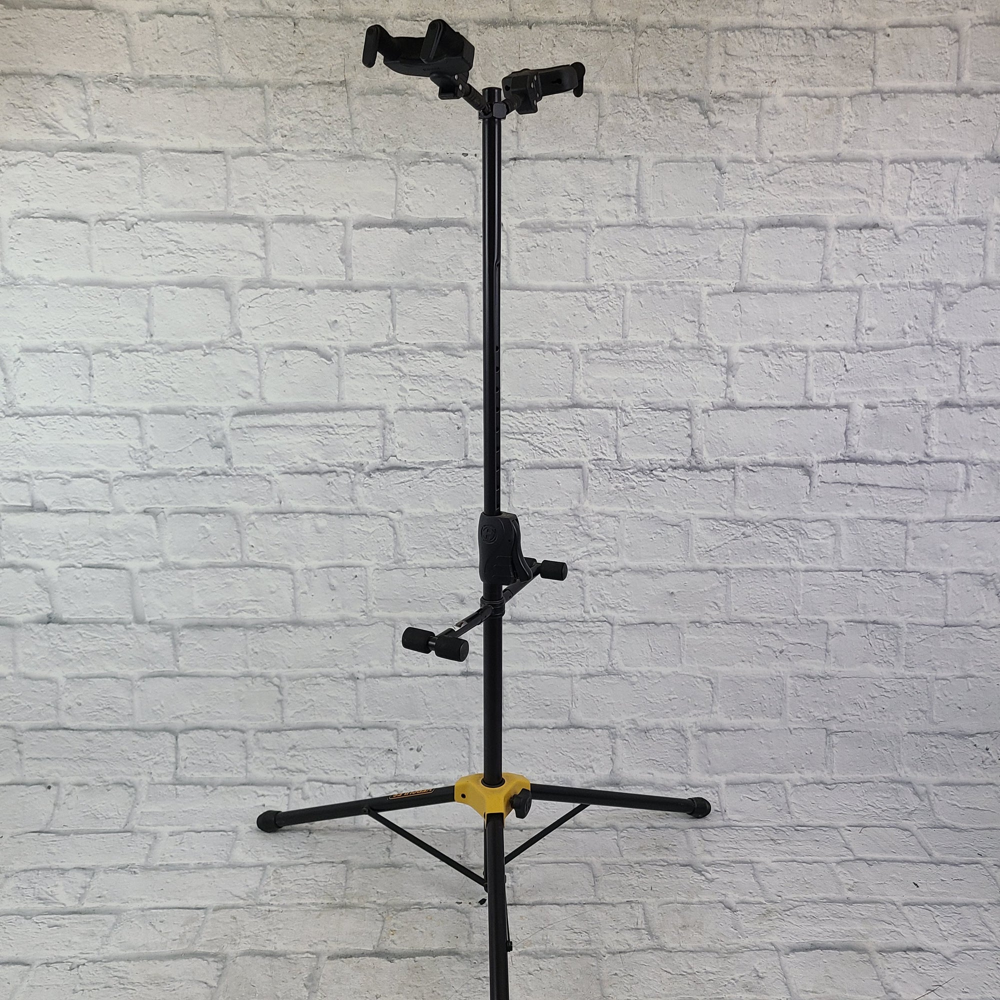 Hercules Dual Guitar Stand