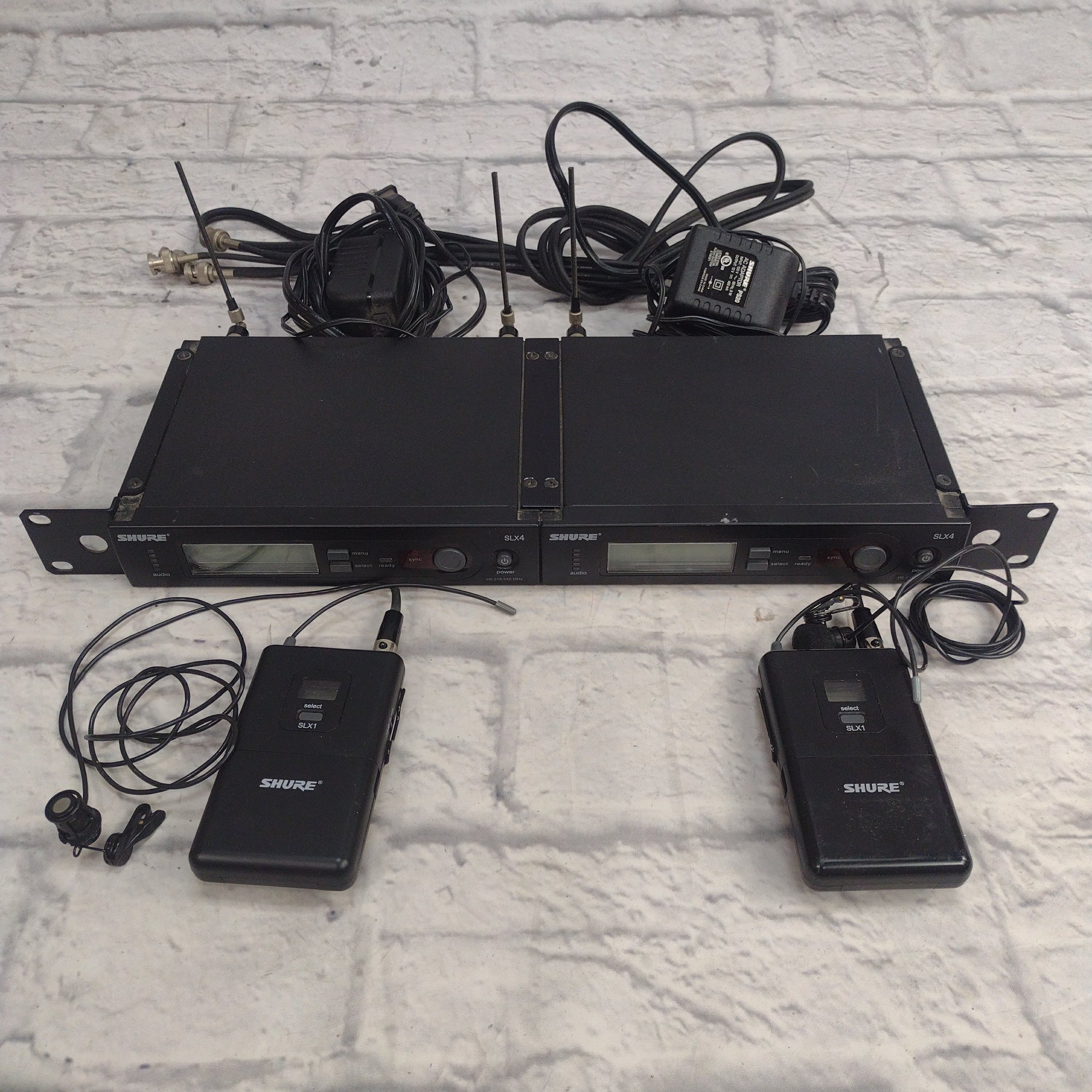 Shure SLX4 SLX1 Dual Wireless Lavalier Outfit 518-542