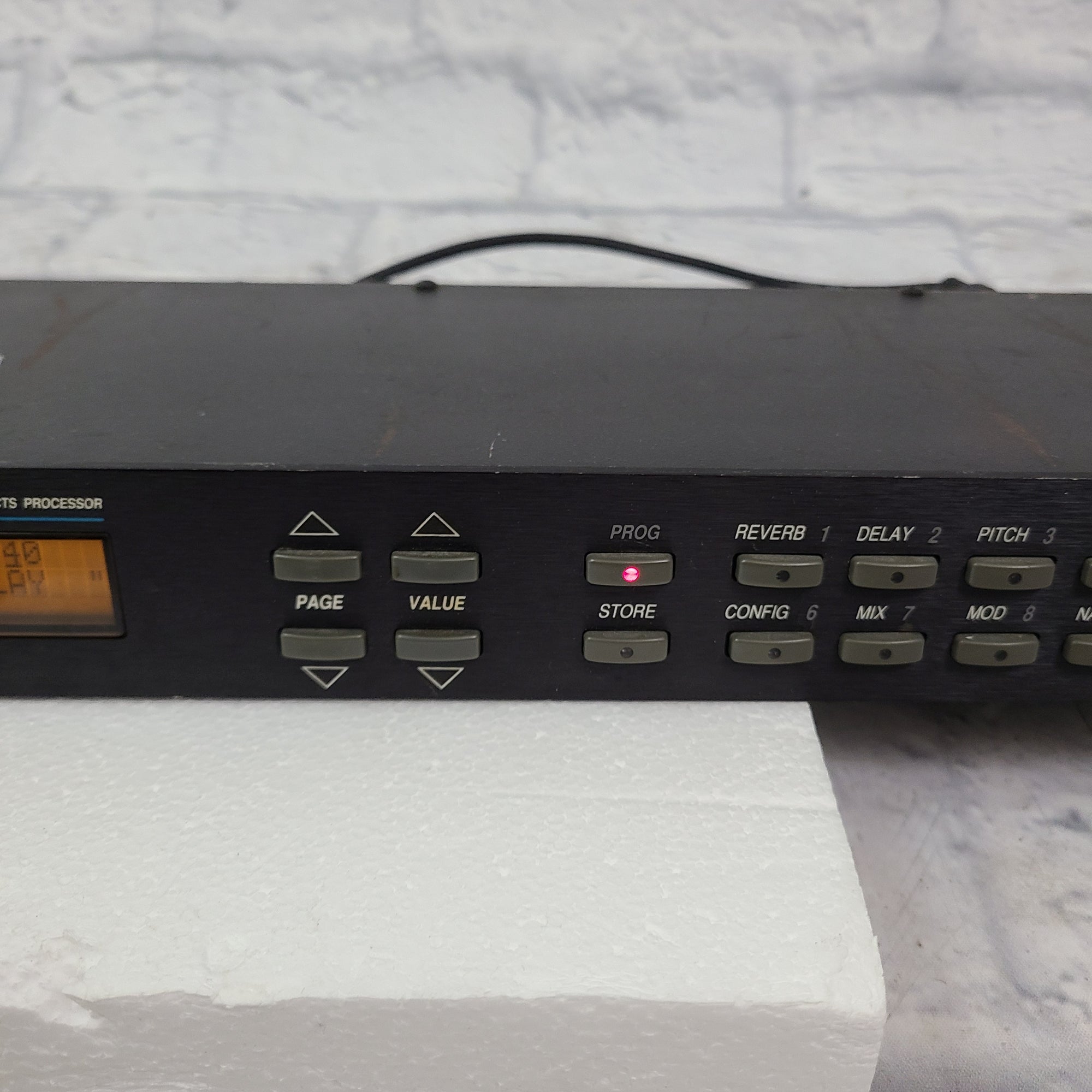 Alesis QuadraVerb 20K Bandwidth Simultaneous Digital Effects Rack Unit