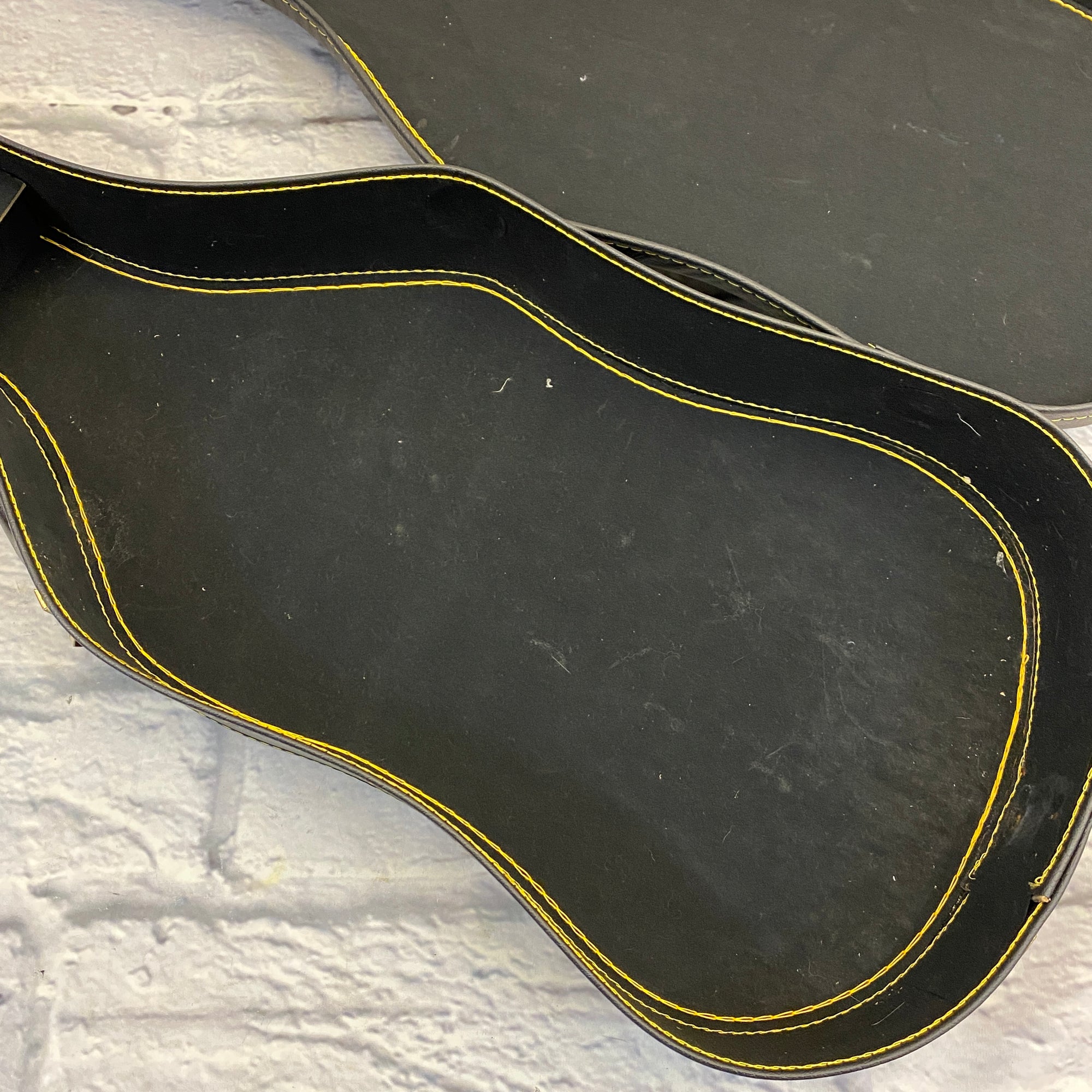 Unknown Electric Chipboard Hard Case