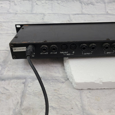 Alesis QuadraVerb 20K Bandwidth Simultaneous Digital Effects Rack Unit