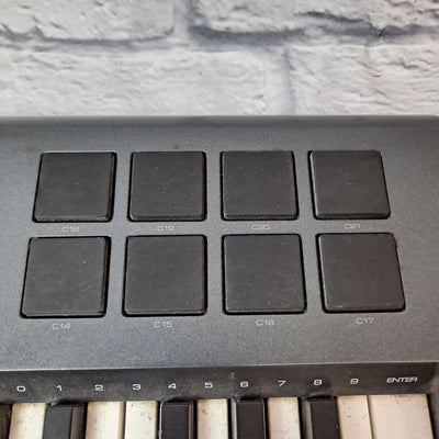 M Audio Axiom 25 midi controller