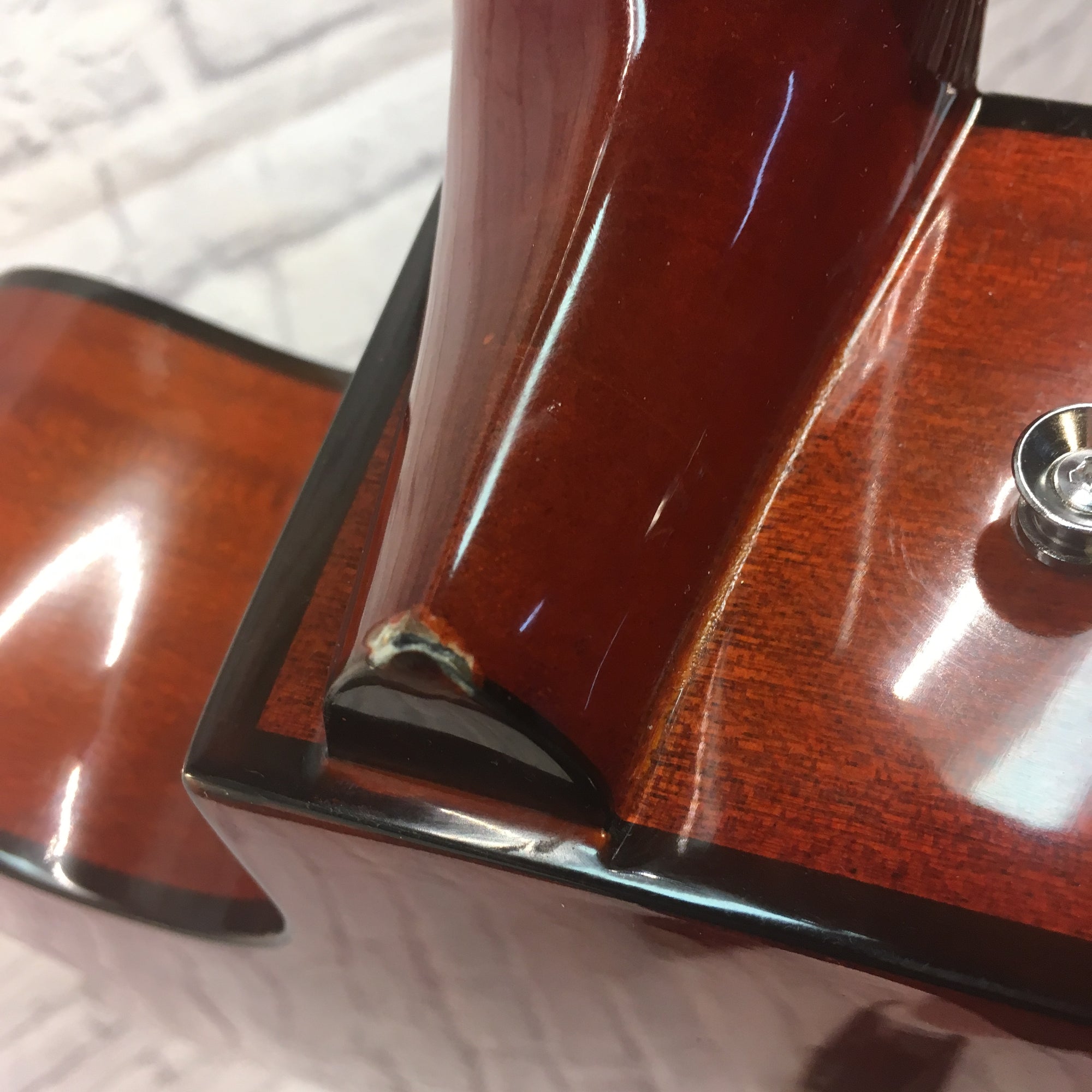 Fender FA-135CE Acoustic Guitar w Built In Pickup and Tuner