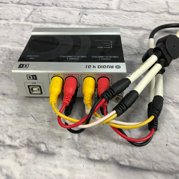 Native Instruments Audio 4 Native Instruments Audio 4 DJ Interface - Evolution Music