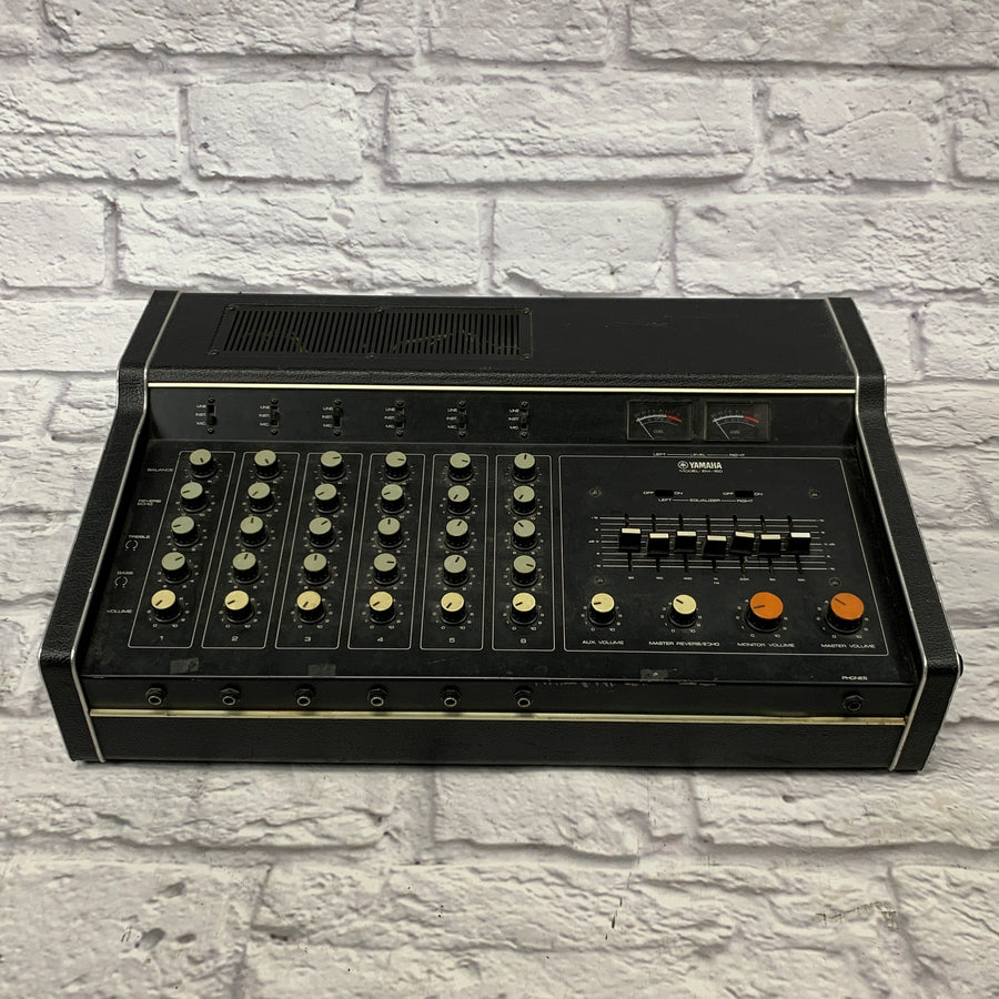 Yamaha EM-150 6-Channel Powered Mixer w/ Spring Reverb