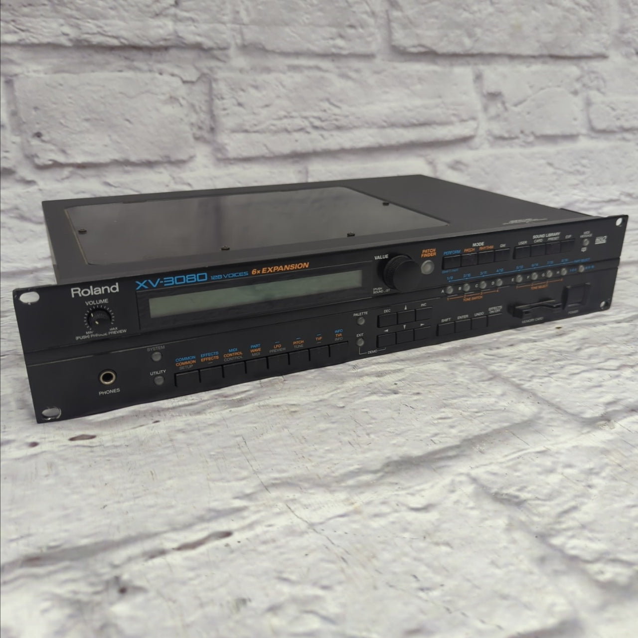 Roland XV-3080 128 Voice Rackmount Synthesizer - Evolution Music