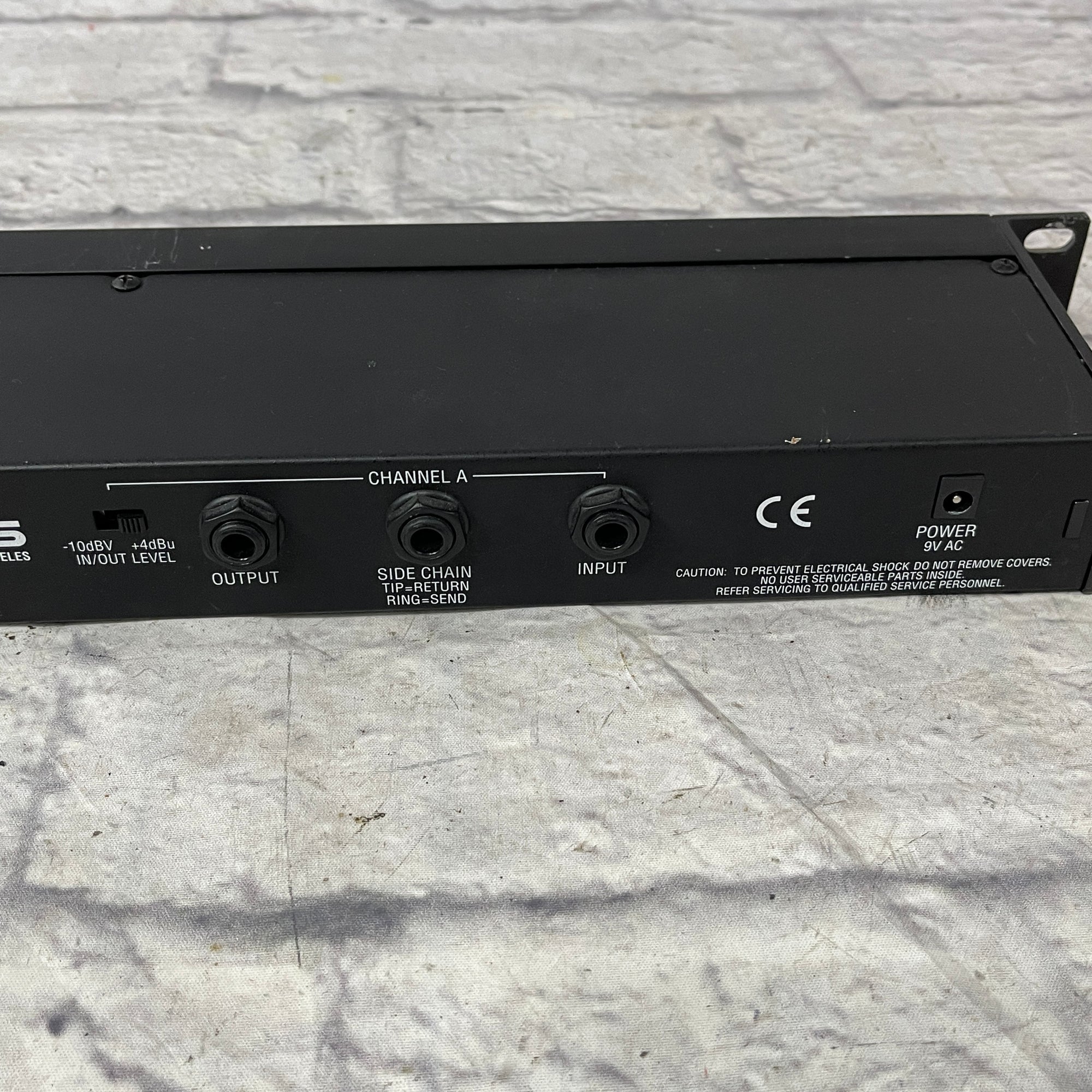 DTM・DAW ALESIS 3630 Comp/Limiter/Gate Alesis 3630: The Daft Punk Compressor - gearnews.com