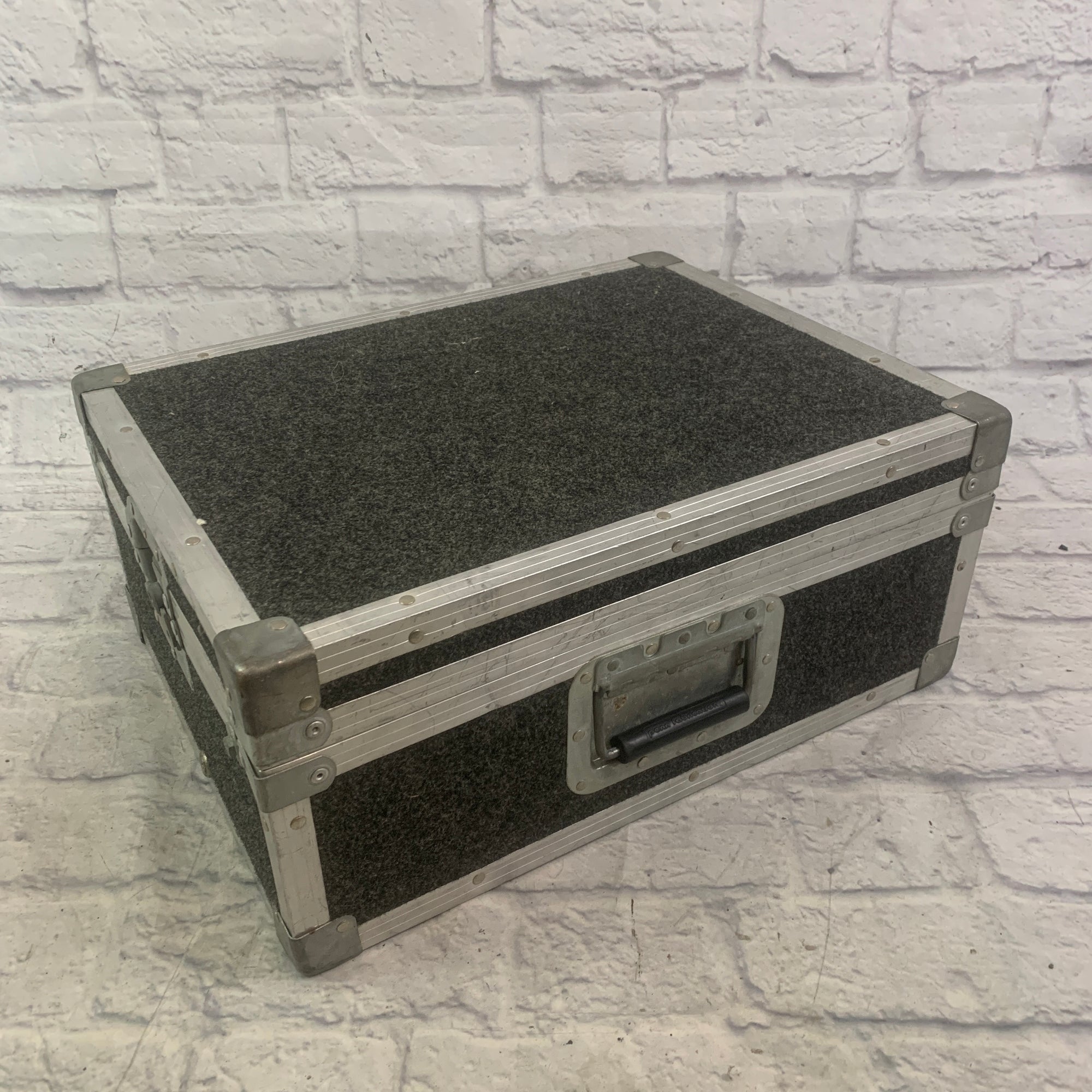Unknown Pop Up Mixer Case