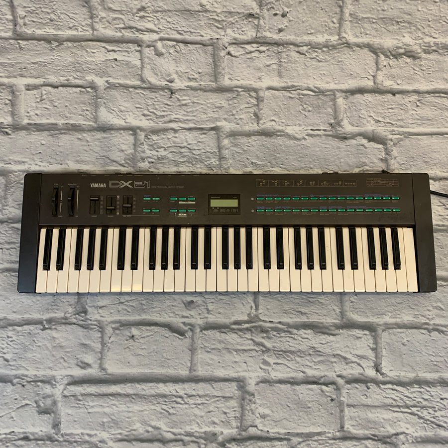 Yamaha DX21 Synthesizer Digital Programmable Algorithm Synthesizer
