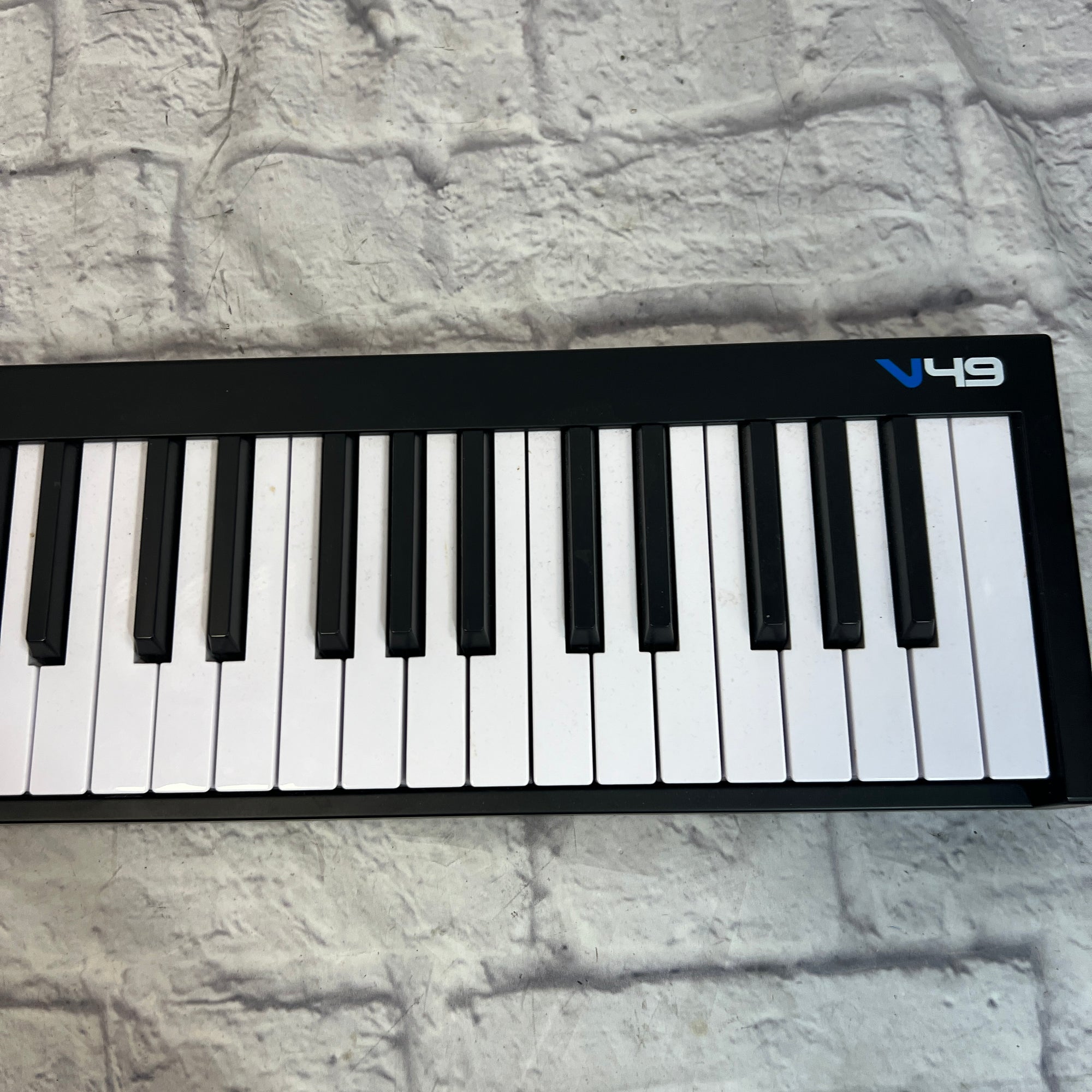 Alesis V49 49-Key USB Midi Controller