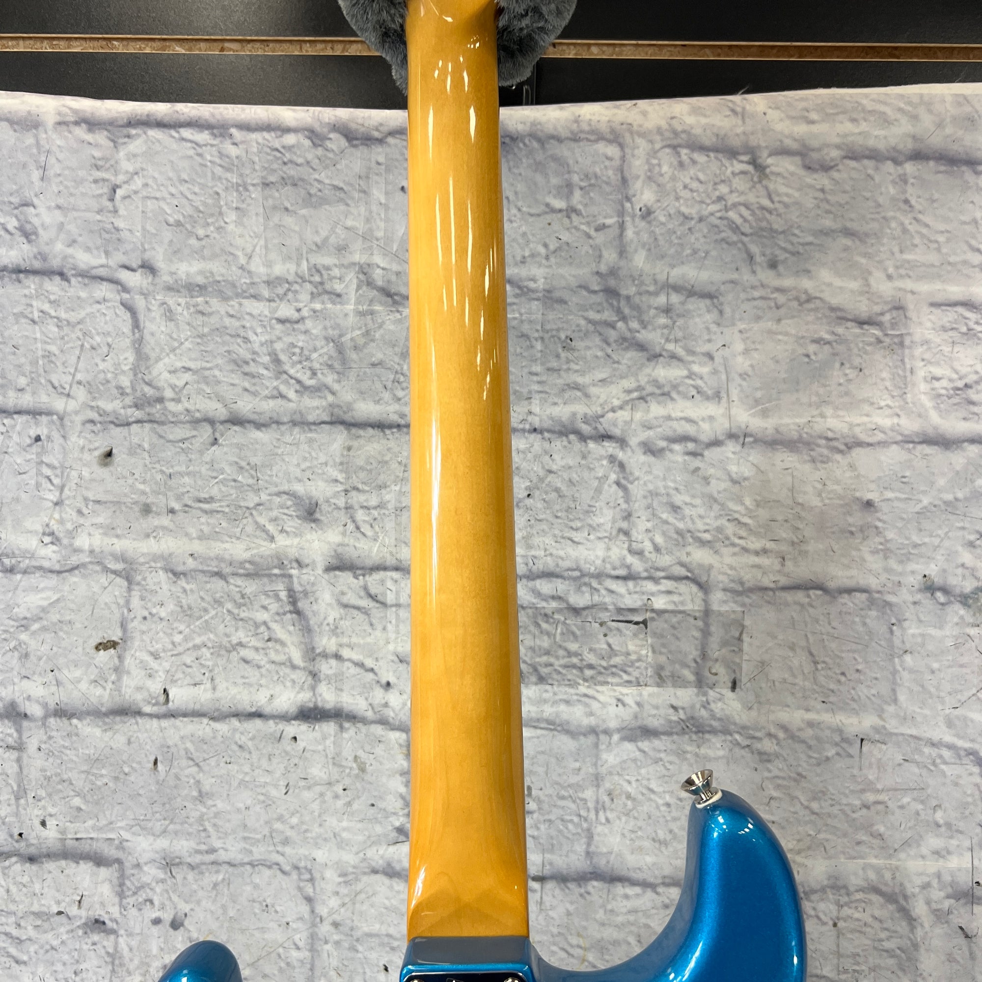 Fender Vintera II 60's Stratocaster Lake Placid Blue Electric Guitar