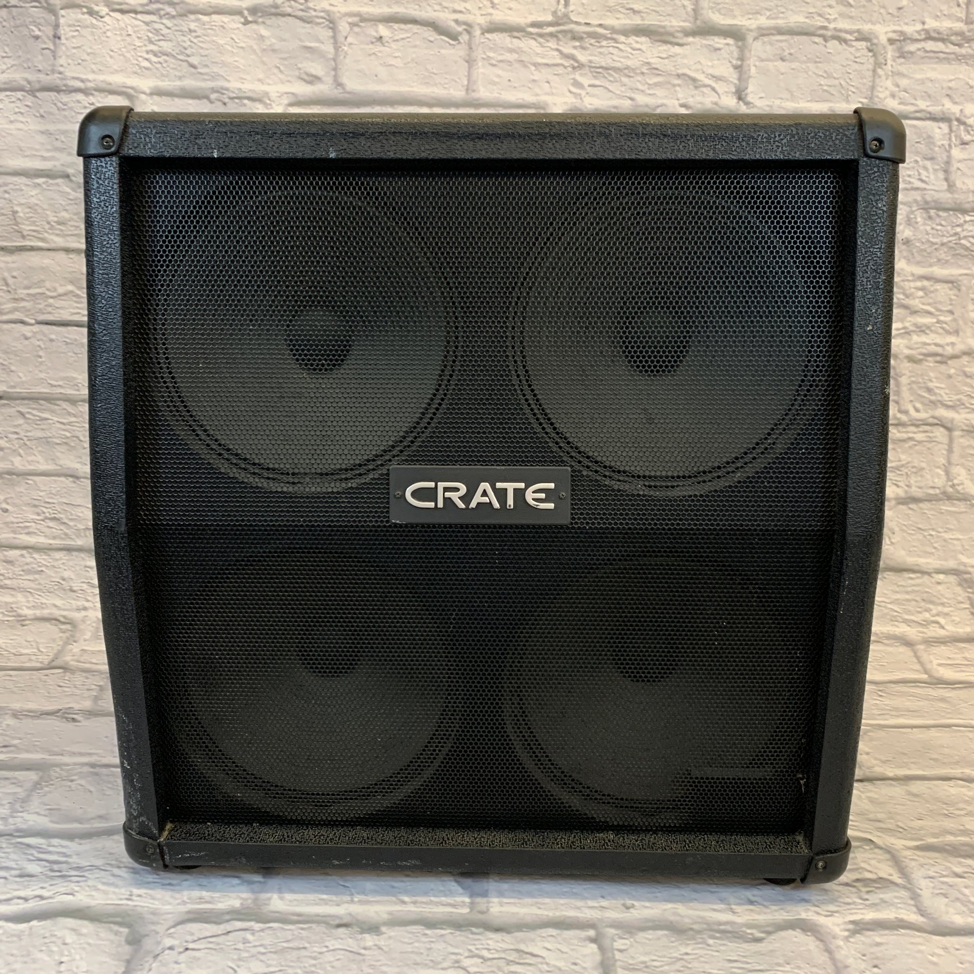 Crate 4x12 guitar store cabinet