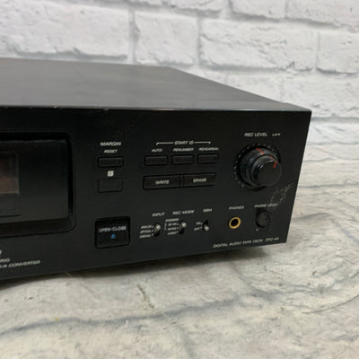 Sony DTC-A6 DAT Professional Digital Audio Recorder