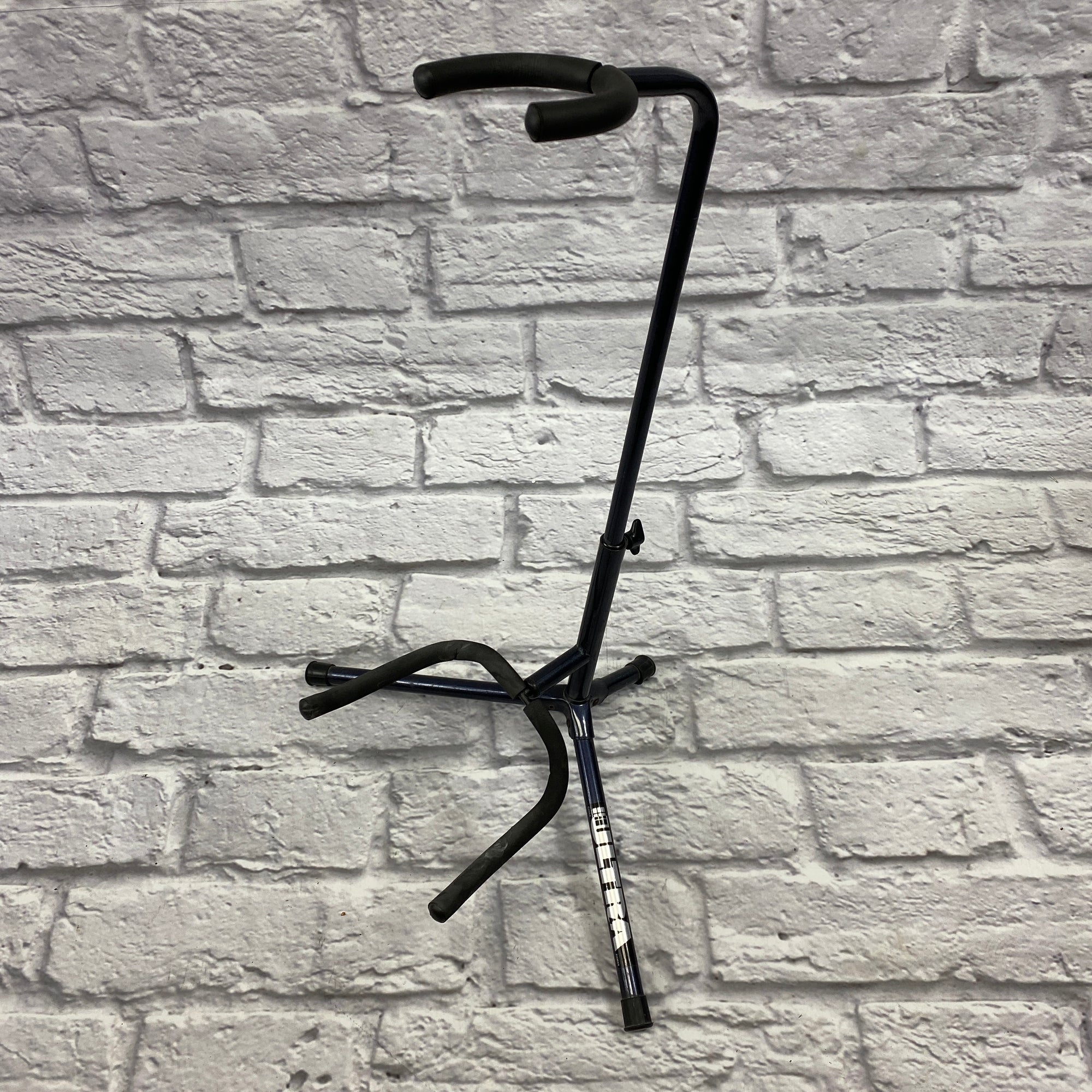 Ultra Guitar Stand