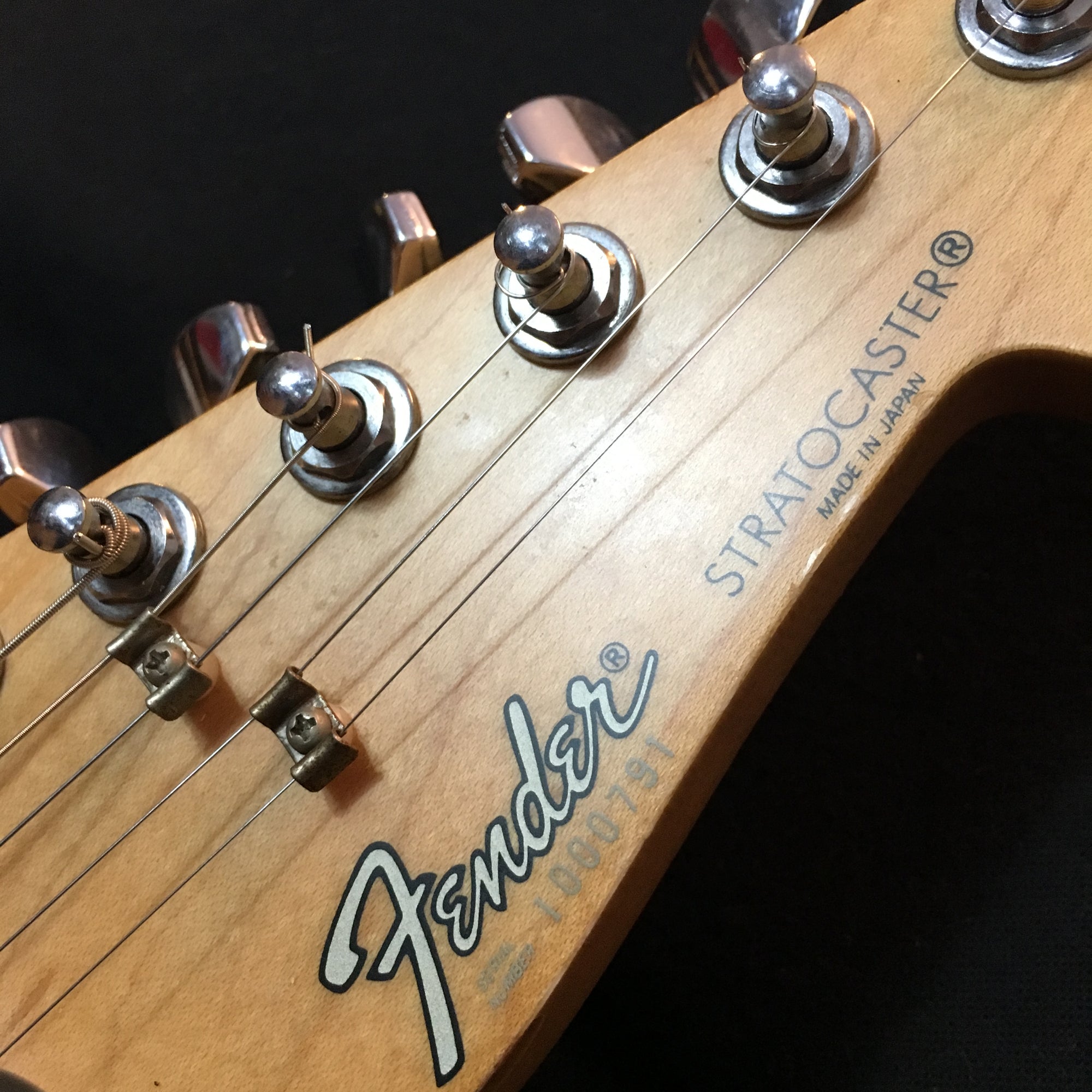 Fender MIJ Strat Red w/ Maple Board