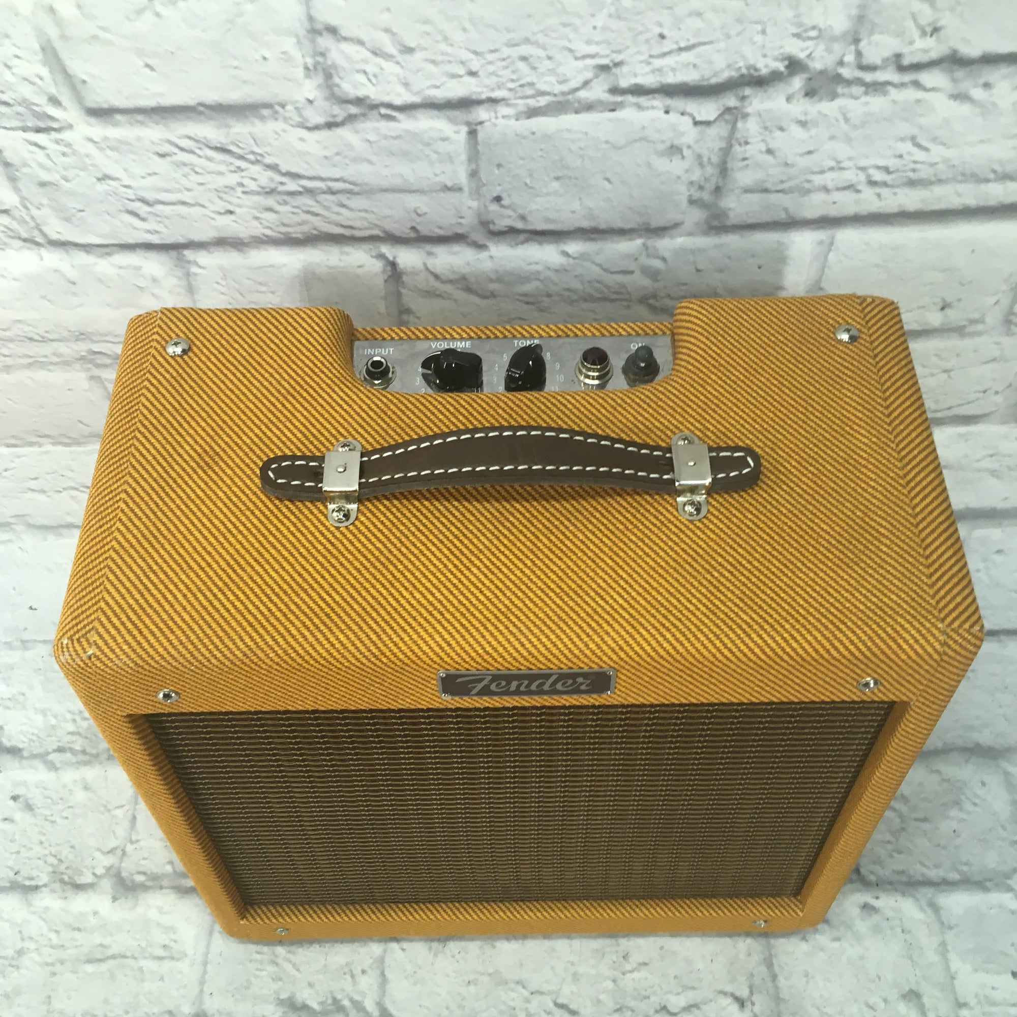 Fender Pro Junior IV 15-Watt 1x10" Guitar Combo Tube Amp
