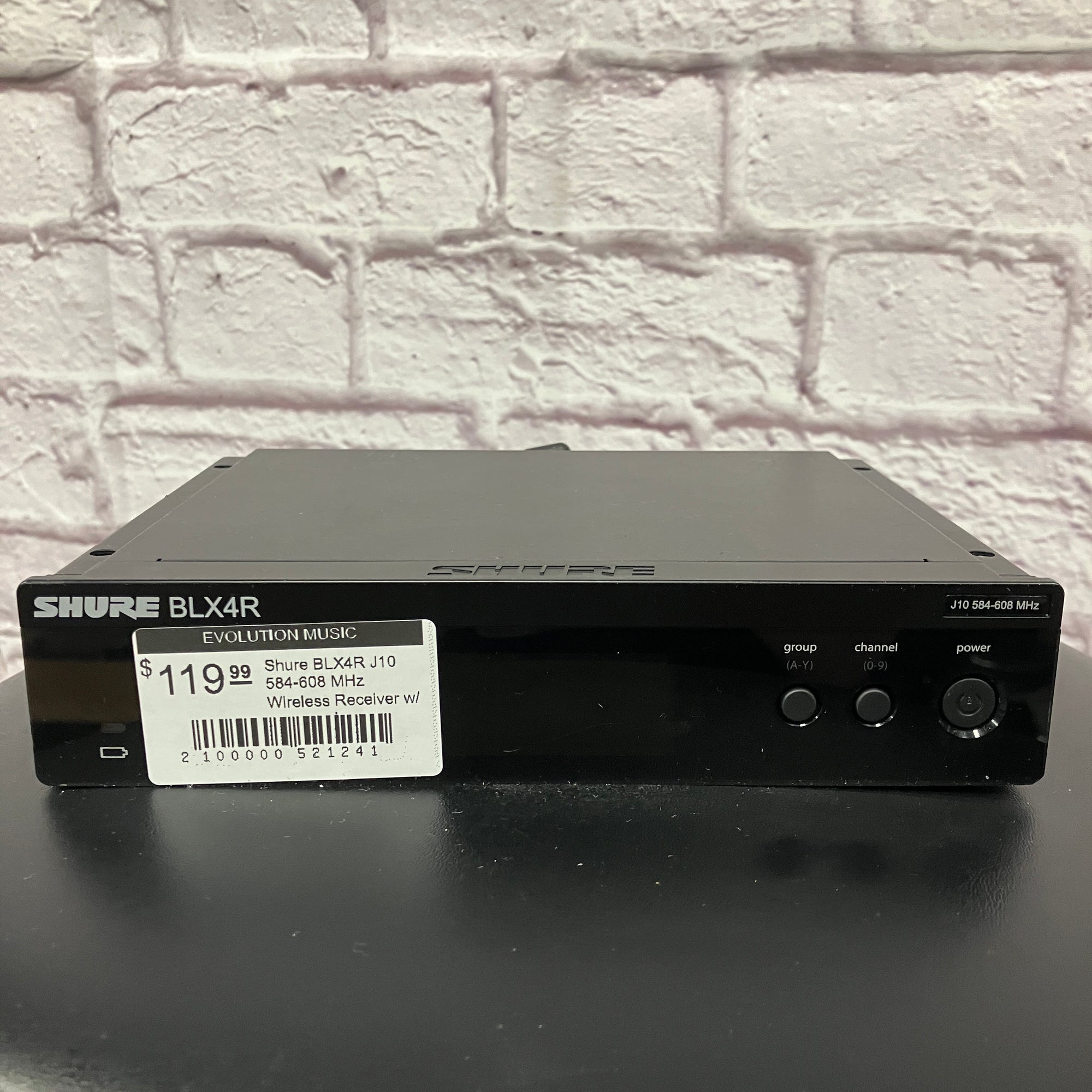 Shure BLX4R J10 584-608 MHz Wireless Receiver w/ pwr supply