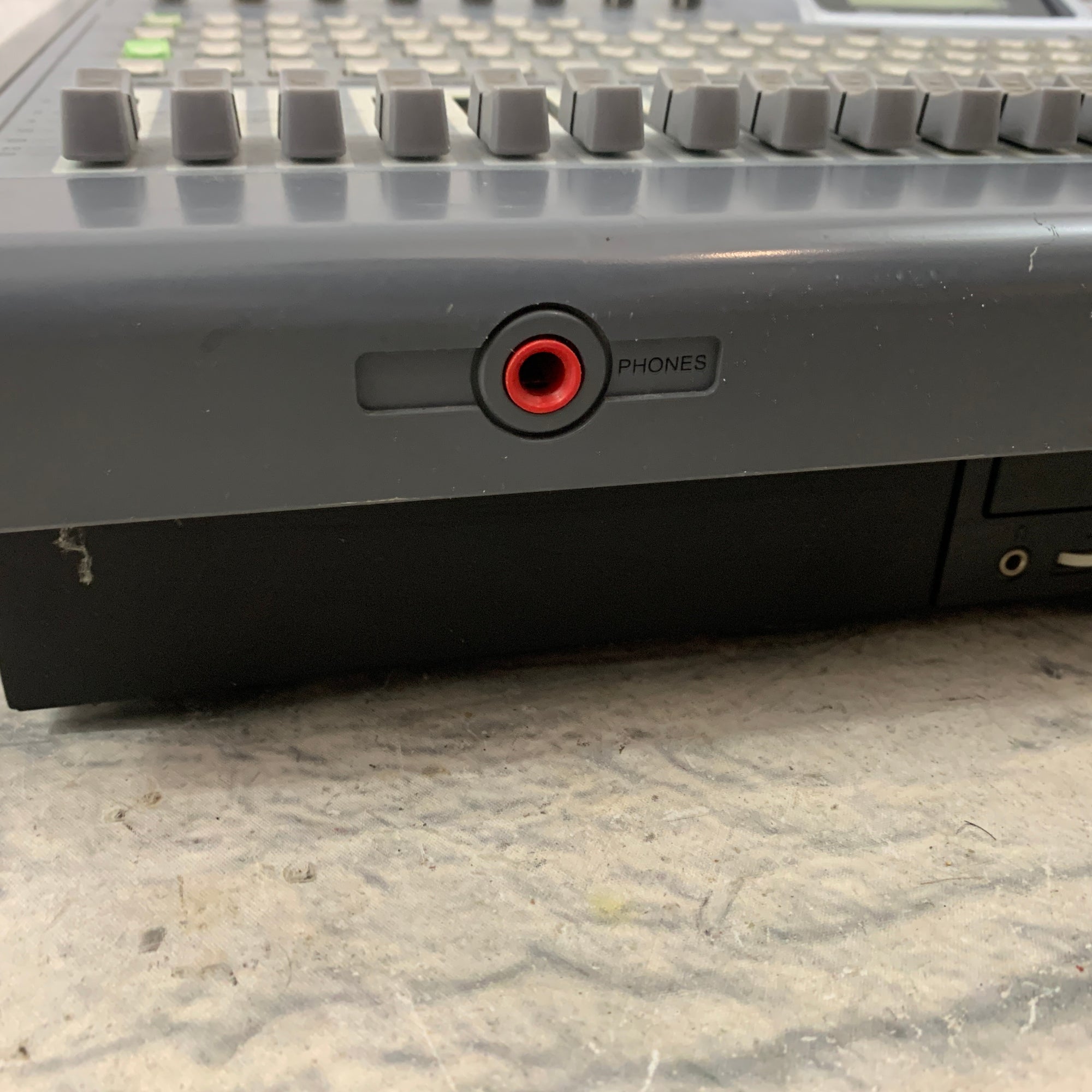 Tascam 2488 Digital Portastudio 24 Track Digital Recorder