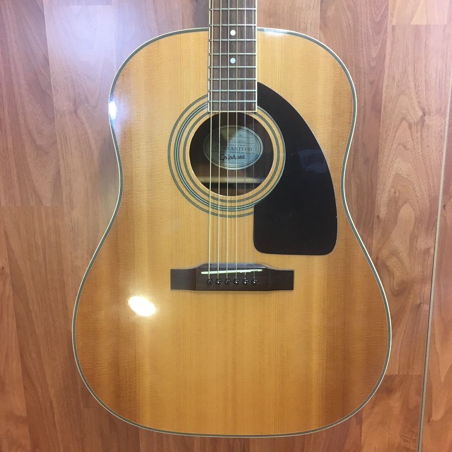 ** Epiphone AJ 15 NA Acoustic Guitar
