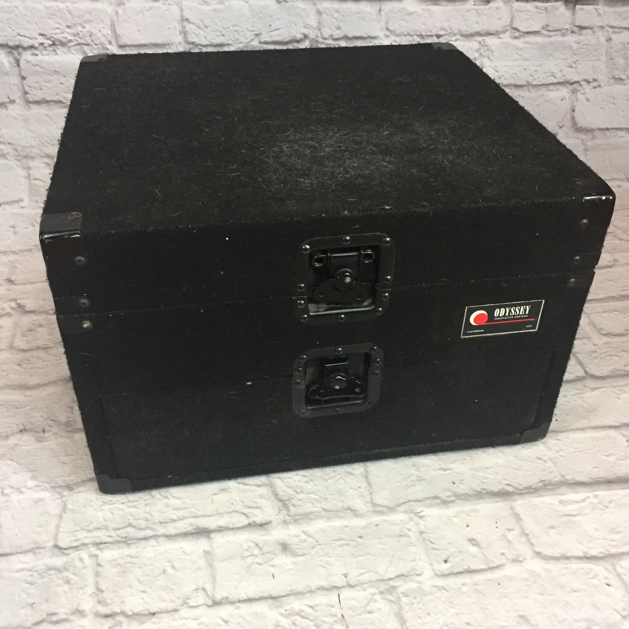 Odyssey 10U Slanted Rack Mixer Case