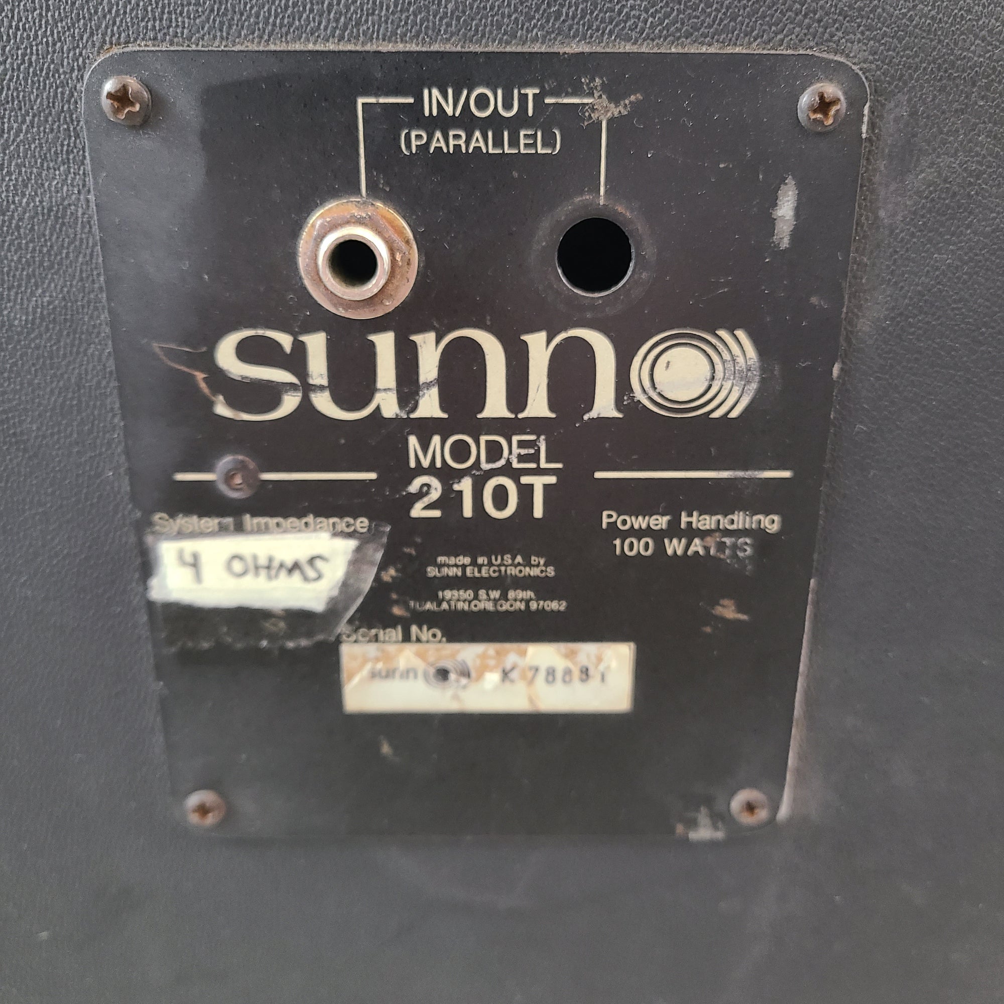 Sunn 210 T  Dual Bass Cab