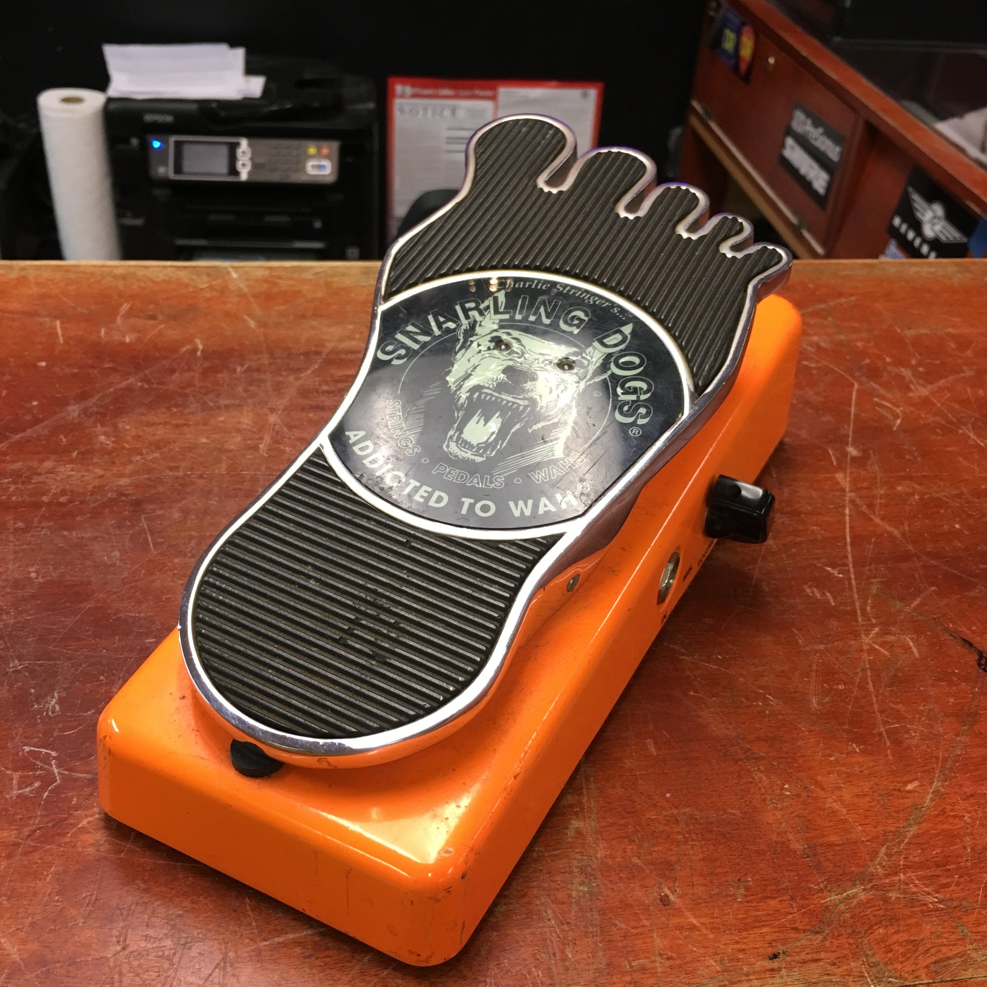 snarling dogs pedals Snarling Dogs Addicted to Wah Pedal
