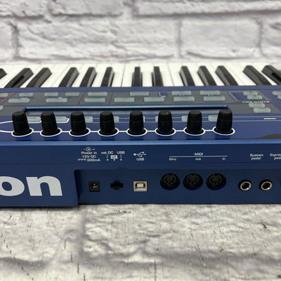 Novation UltraNova Synth w Gig Bag