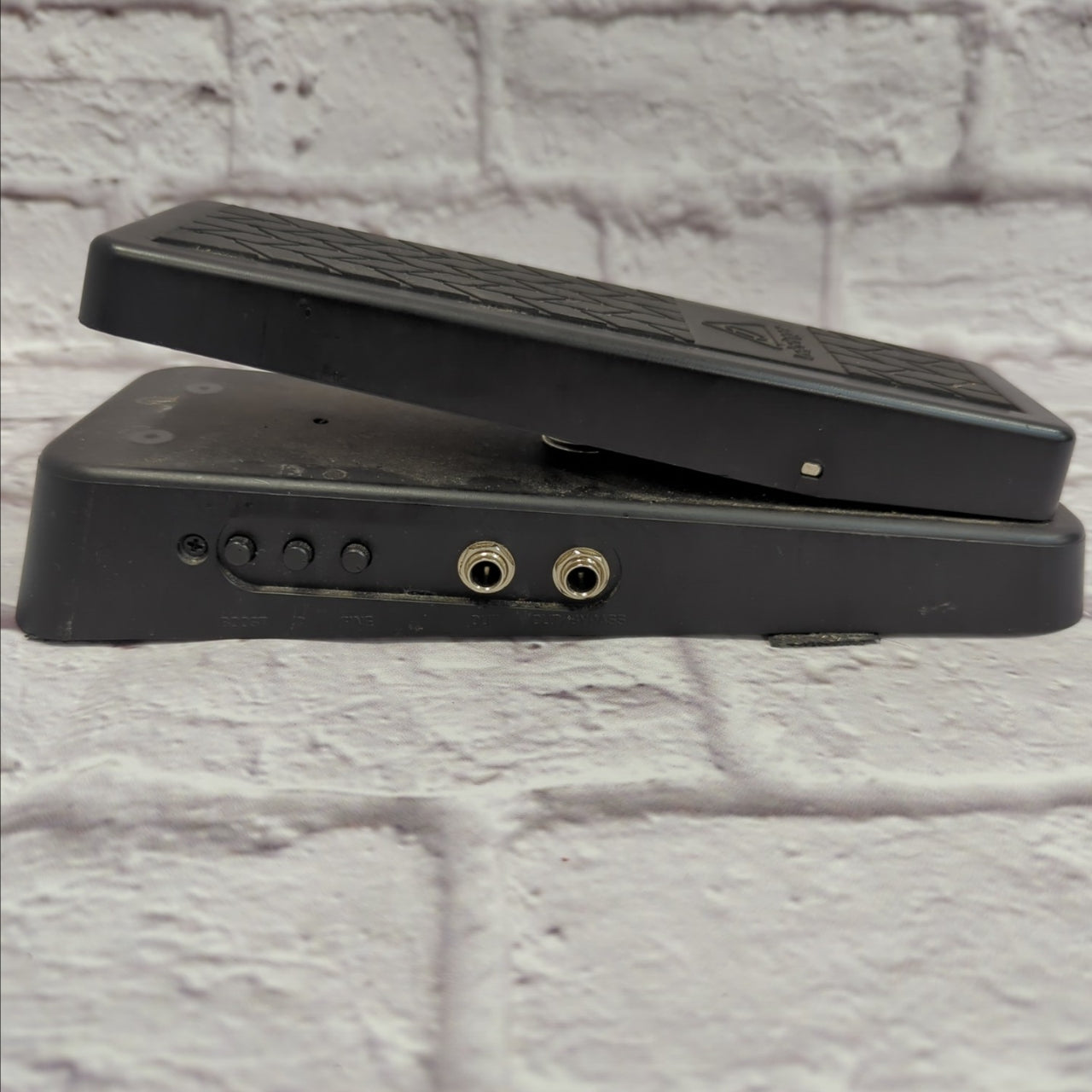 Behringer HB01 Hell Babe Wah Pedal